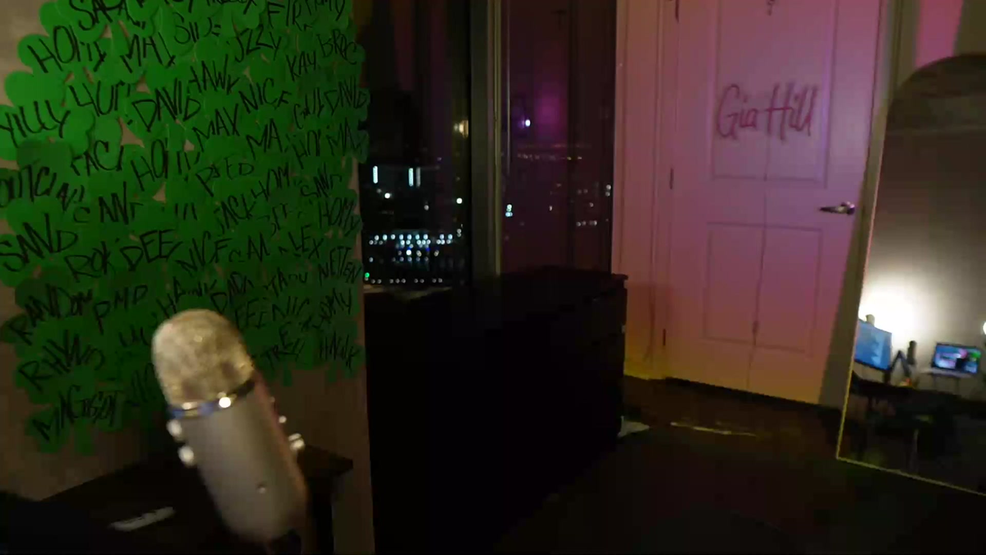 Gallery image thumbnail from Gia_Hill's myfreecams stream on, 03/12/2024, 03:31 image 20 of 20
