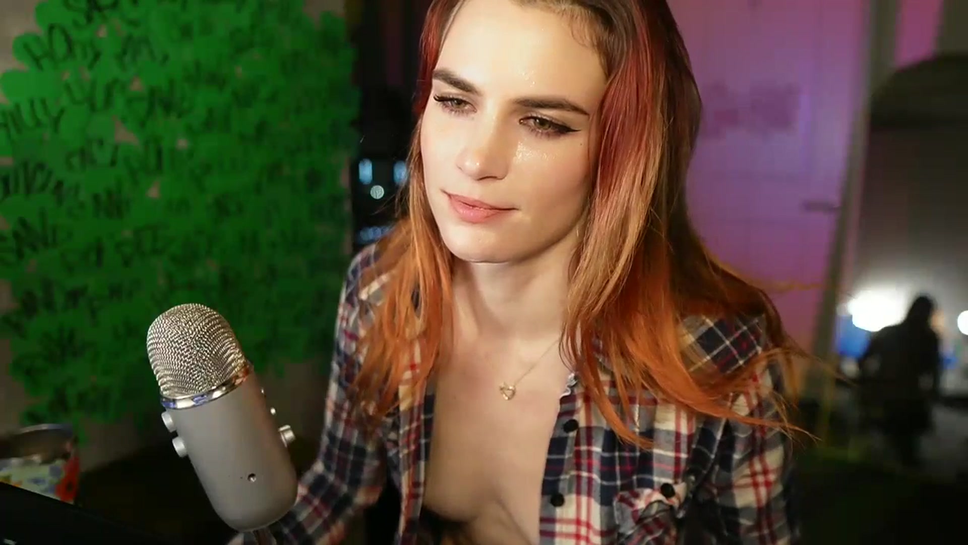 Gallery image thumbnail from Gia_Hill's myfreecams stream on, 03/12/2024, 03:31 image 12 of 20