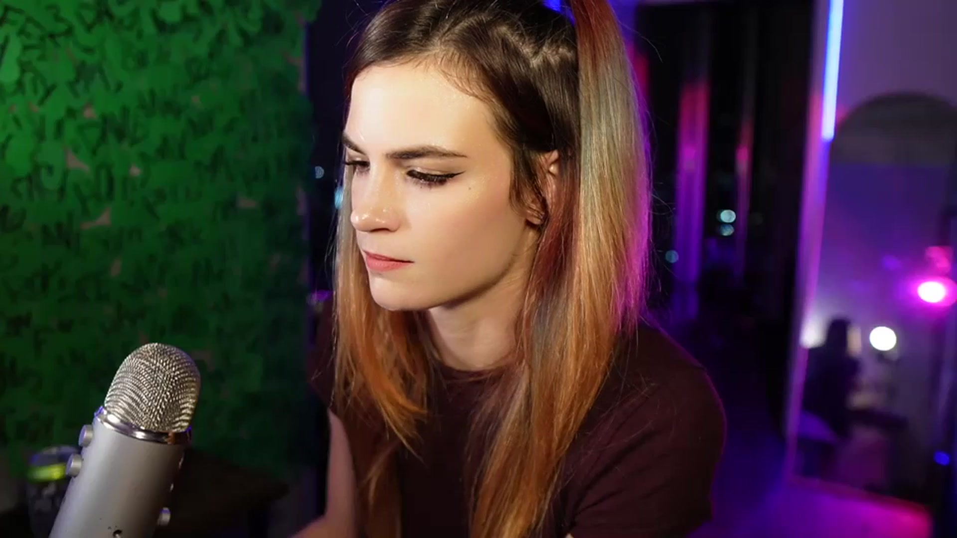 Gallery image thumbnail from Gia_Hill's myfreecams stream on, 03/21/2024, 02:41 image 7 of 20
