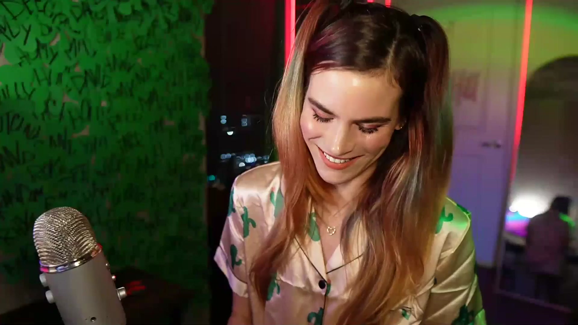 Gallery image thumbnail from Gia_Hill's myfreecams stream on, 03/23/2024, 02:38 image 1 of 20