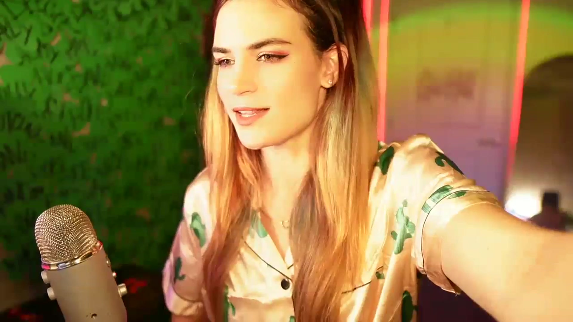 Gallery image thumbnail from Gia_Hill's myfreecams stream on, 03/23/2024, 02:38 image 2 of 20