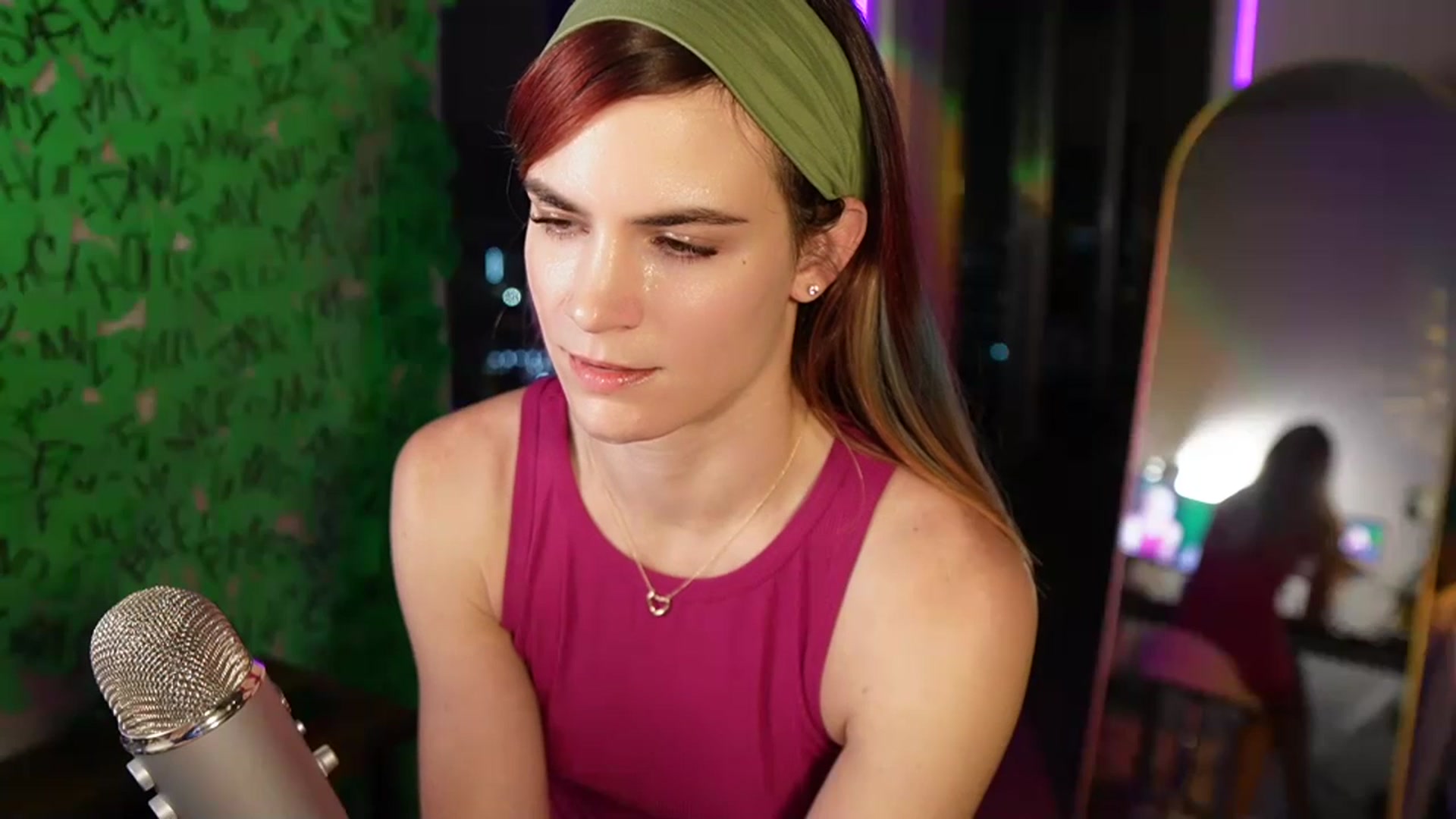 Gallery image thumbnail from Gia_Hill's myfreecams stream on, 03/26/2024, 04:15 image 6 of 20