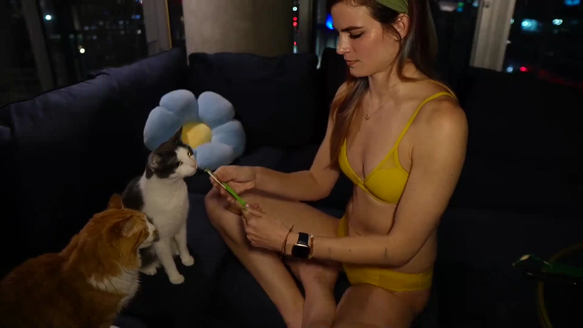 Gallery image thumbnail from Gia_Hill's myfreecams stream on, 03/28/2024, 02:00 image 13 of 20