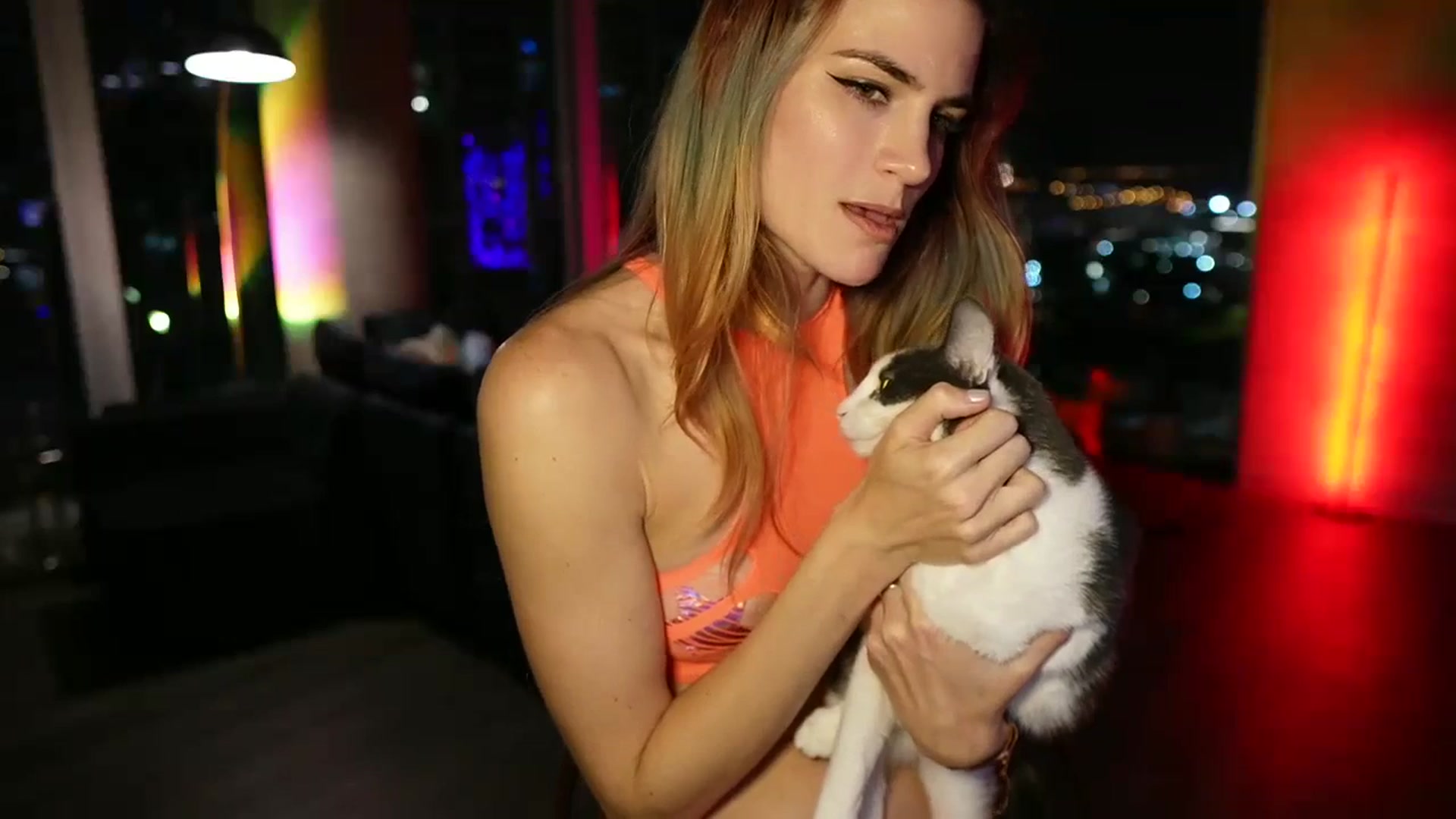 Gallery image thumbnail from Gia_Hill's myfreecams stream on, 03/29/2024, 03:26 image 15 of 20