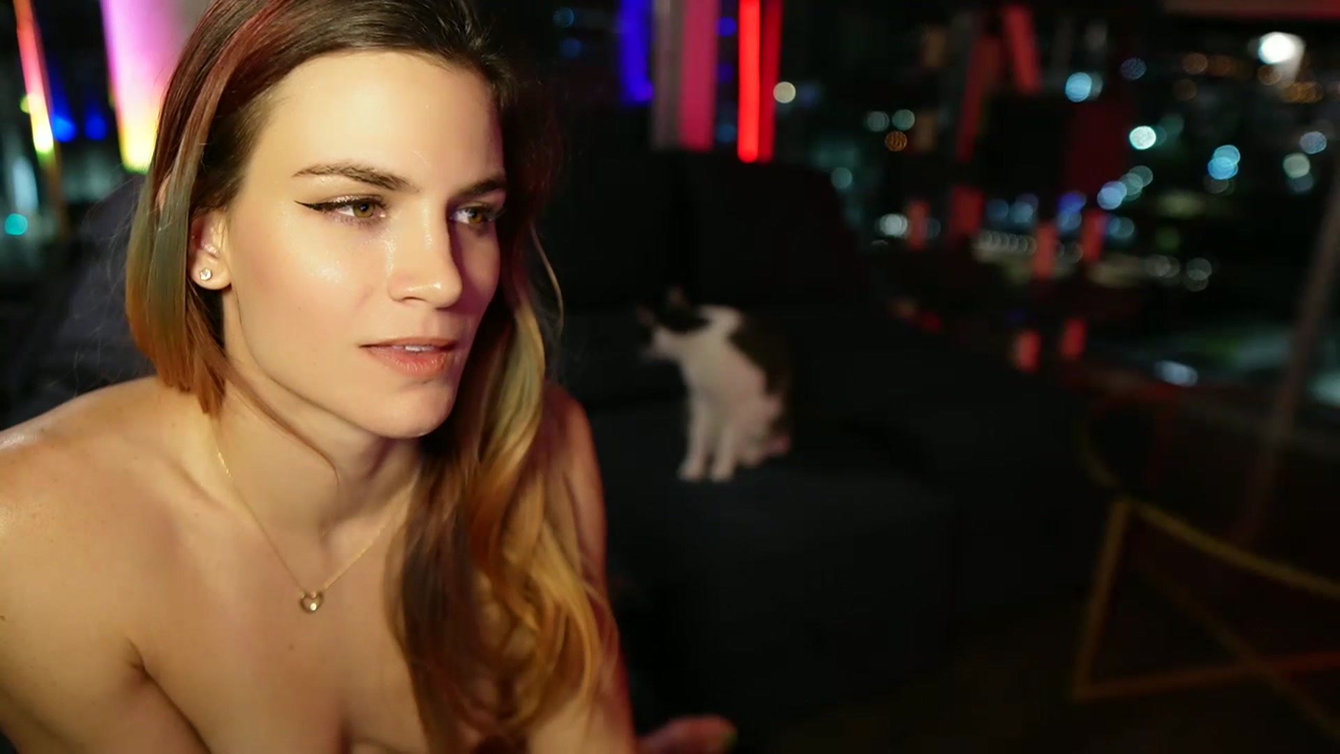 Gallery image thumbnail from Gia_Hill's myfreecams stream on, 03/29/2024, 04:15 image 2 of 20