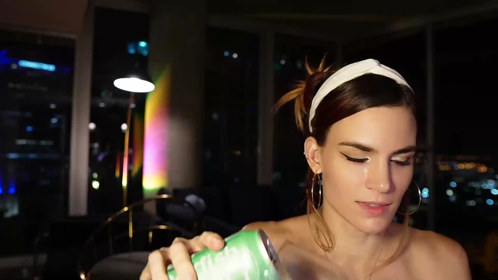 Gallery image thumbnail from Gia_Hill's myfreecams stream on, 03/30/2024, 04:40 image 12 of 20