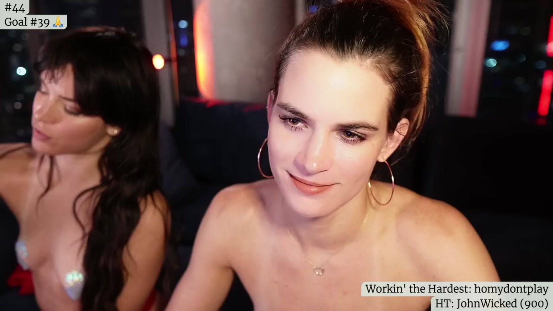 Gallery image thumbnail from Gia_Hill's myfreecams stream on, 06/01/2024, 05:20 image 7 of 20