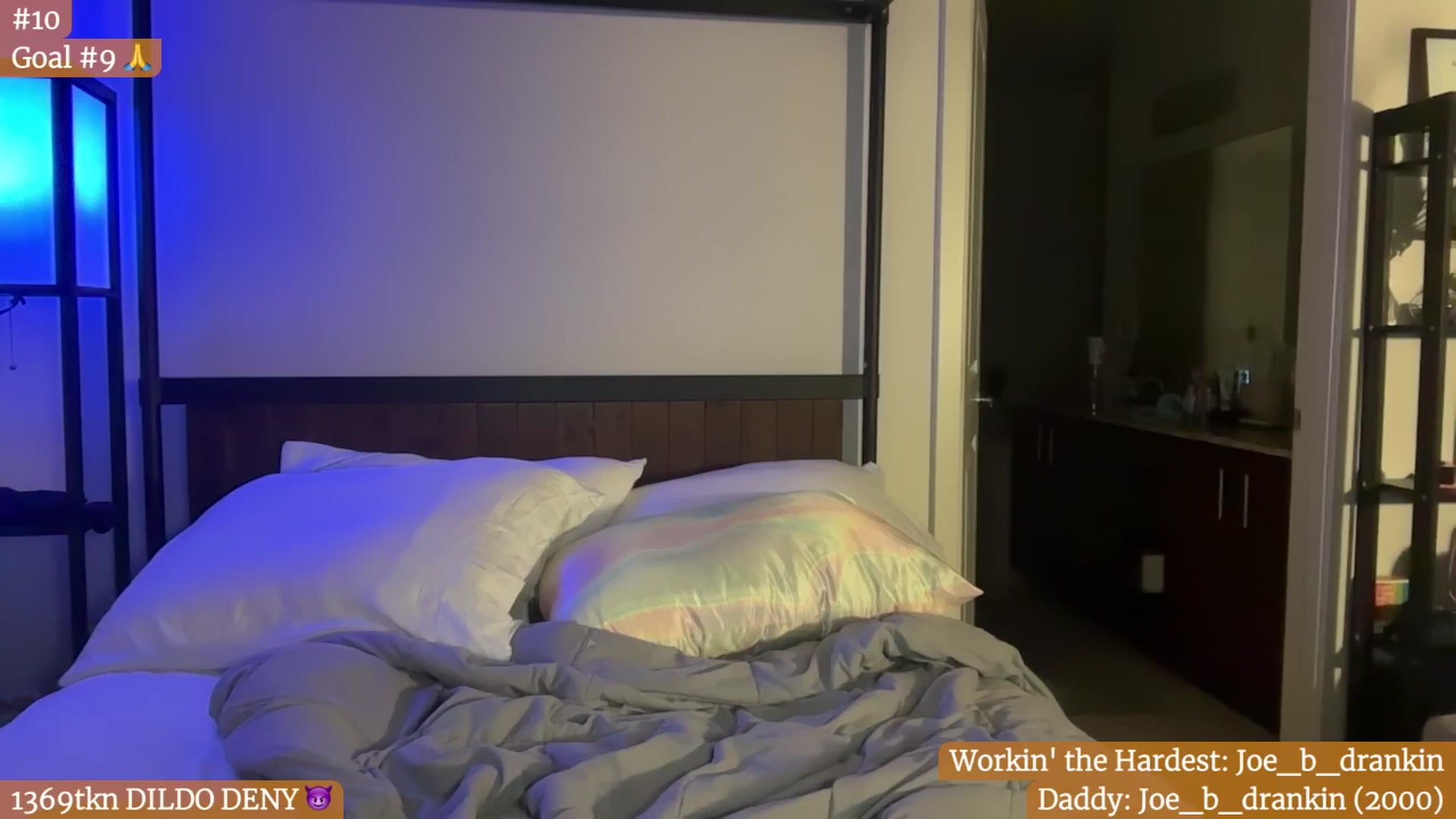 Gallery image thumbnail from Gia_Hill's myfreecams stream on, 06/17/2024, 03:00 image 6 of 20