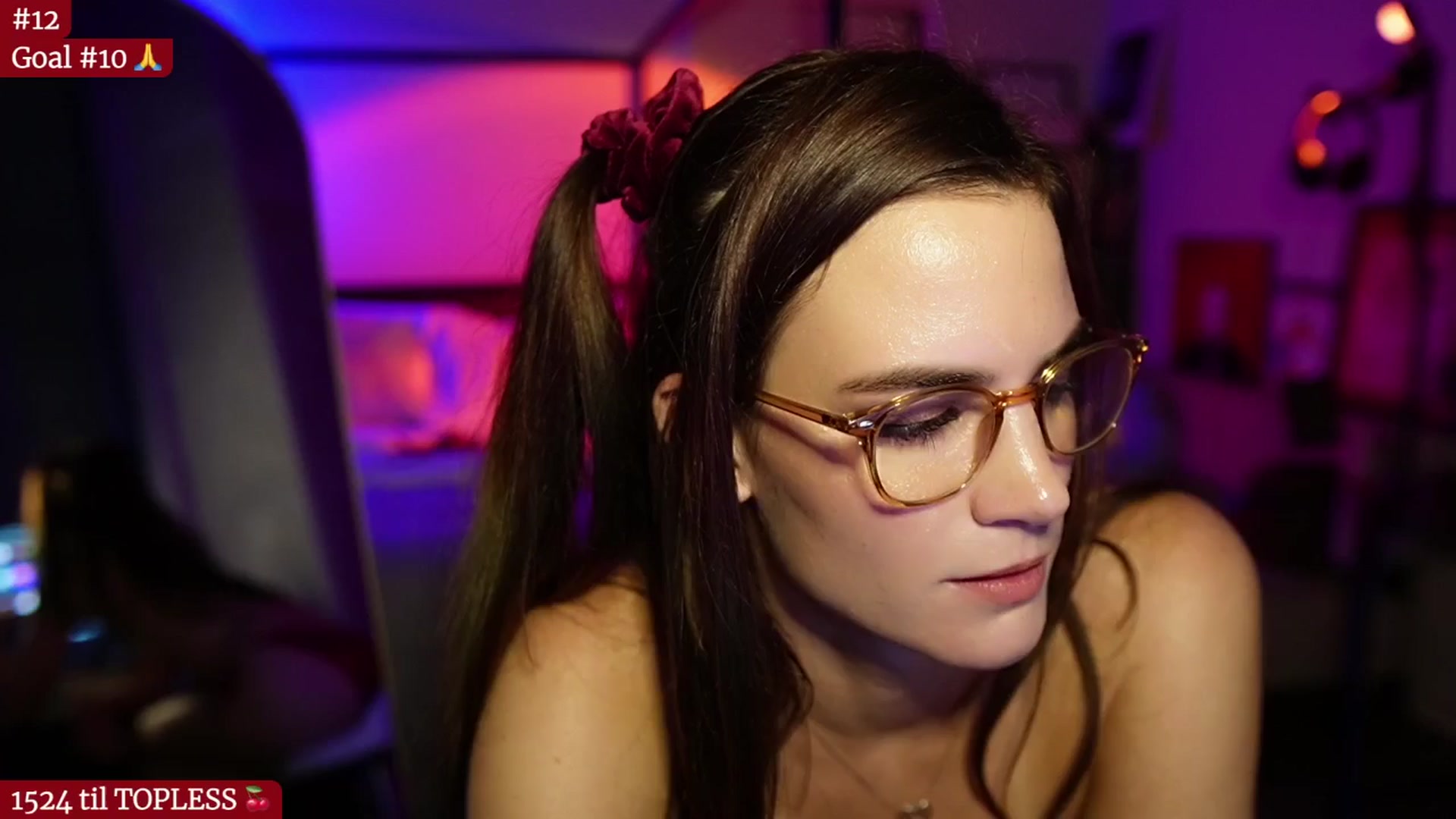 Gallery image thumbnail from Gia_Hill's myfreecams stream on, 06/28/2024, 04:07 image 20 of 20