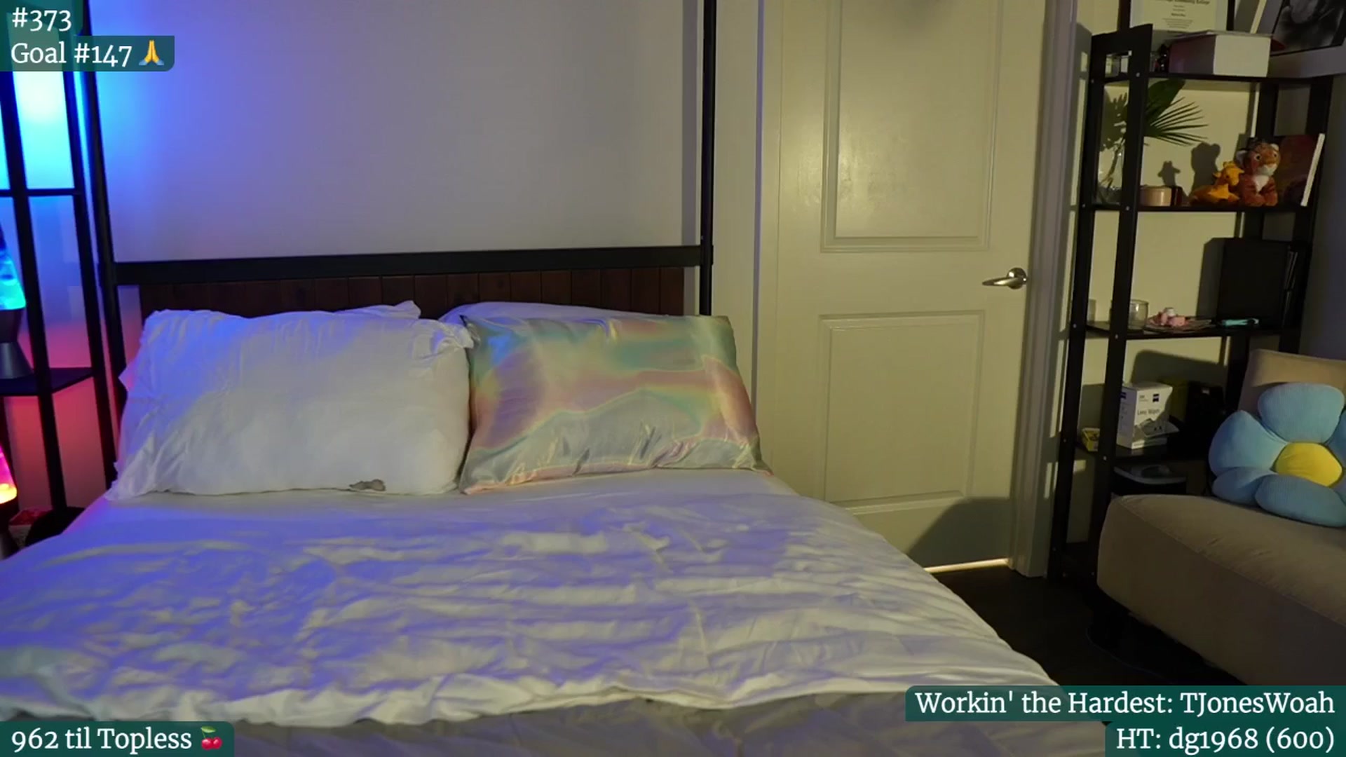 Gallery image thumbnail from Gia_Hill's myfreecams stream on, 09/03/2024, 23:40 image 15 of 20