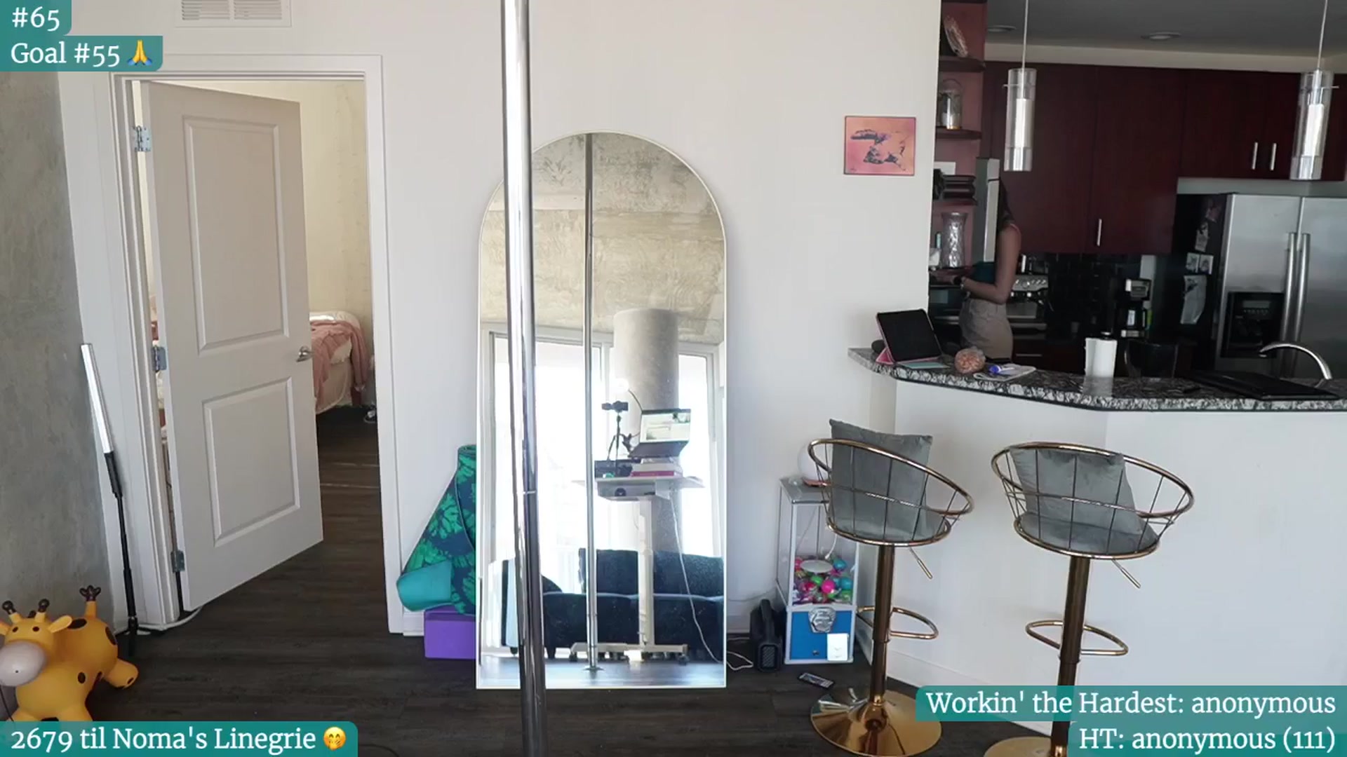 Gallery image thumbnail from Gia_Hill's myfreecams stream on, 09/19/2024, 22:53 image 4 of 20