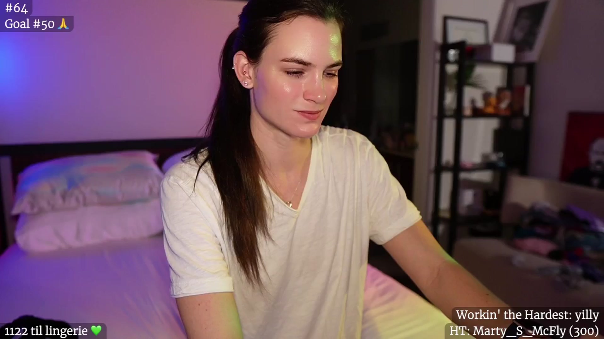 Gallery image thumbnail from Gia_Hill's myfreecams stream on, 10/01/2024, 03:13 image 16 of 20