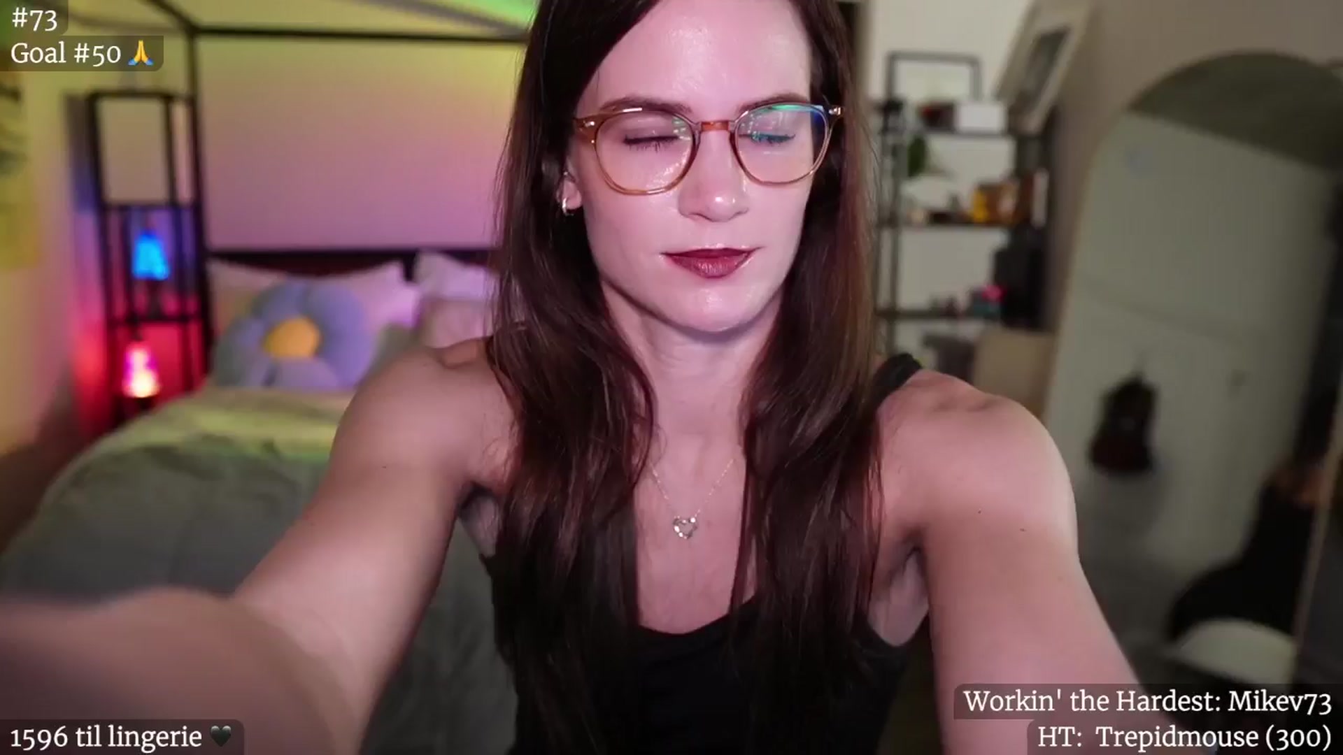 Gallery image thumbnail from Gia_Hill's myfreecams stream on, 10/20/2024, 04:34 image 12 of 20