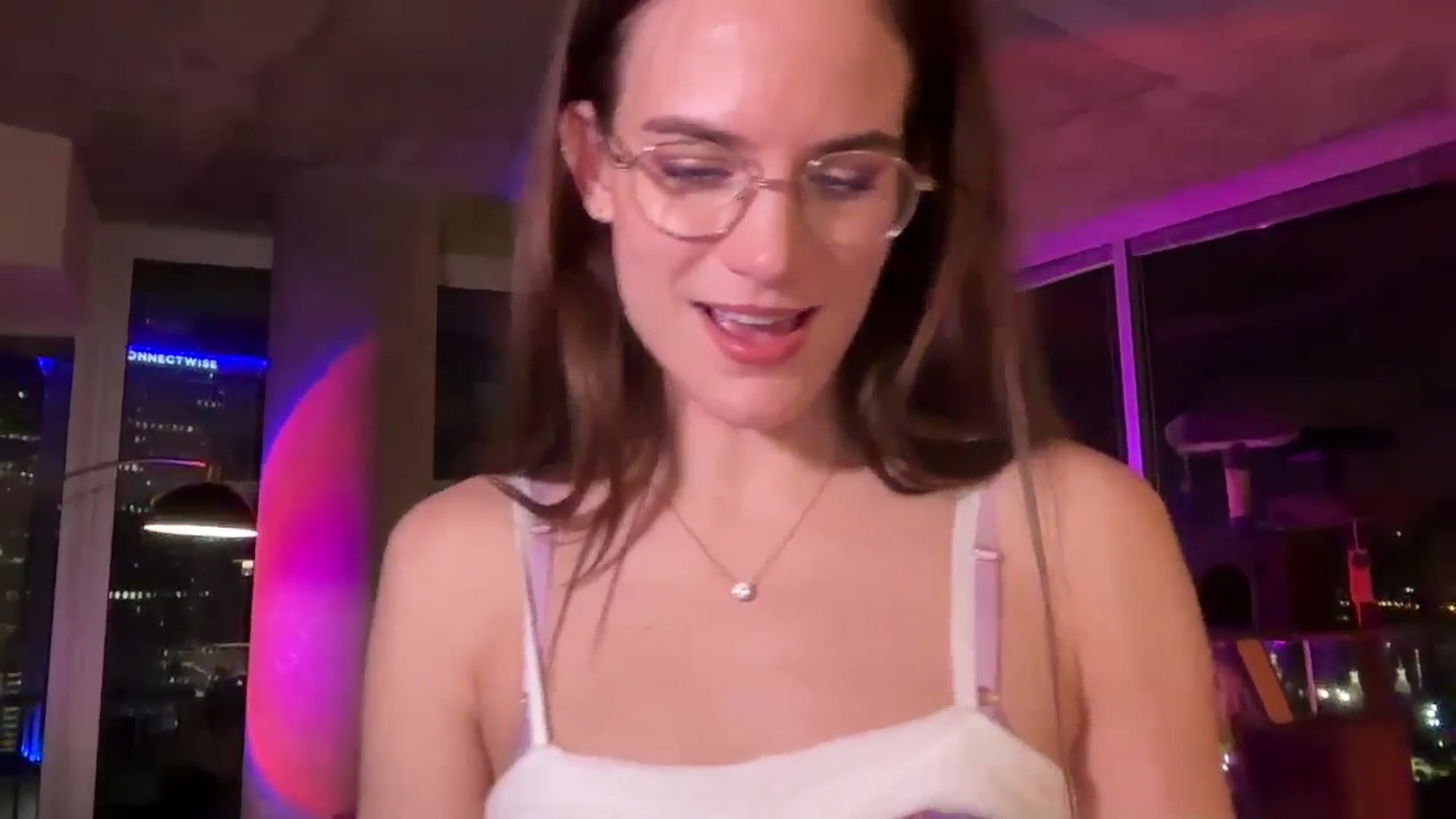 Gallery image thumbnail from Gia_Hill's myfreecams stream on, 12/14/2024, 04:15 image 16 of 20
