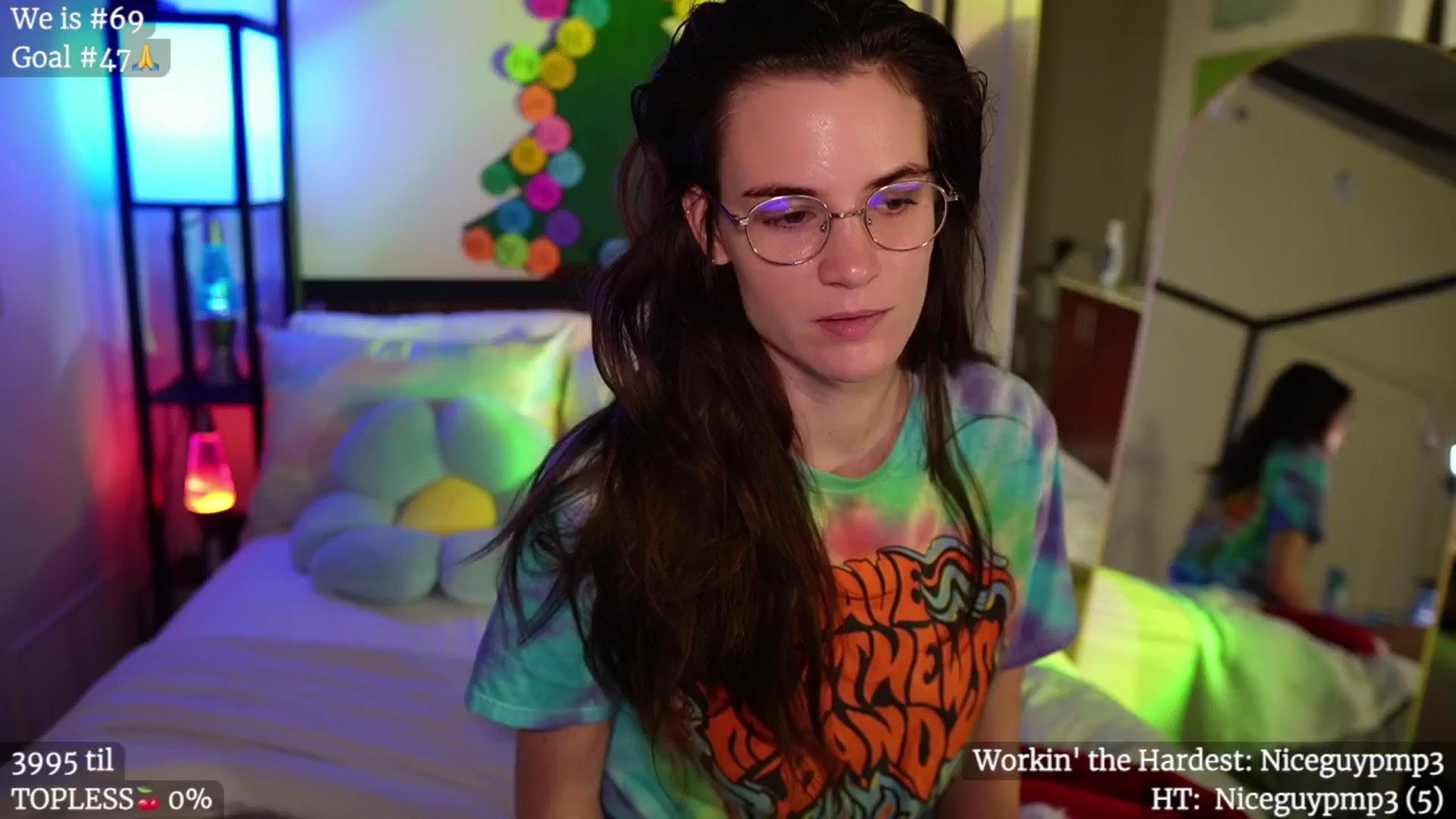 Gallery image thumbnail from Gia_Hill's myfreecams stream on, 12/18/2024, 24:01 image 3 of 20