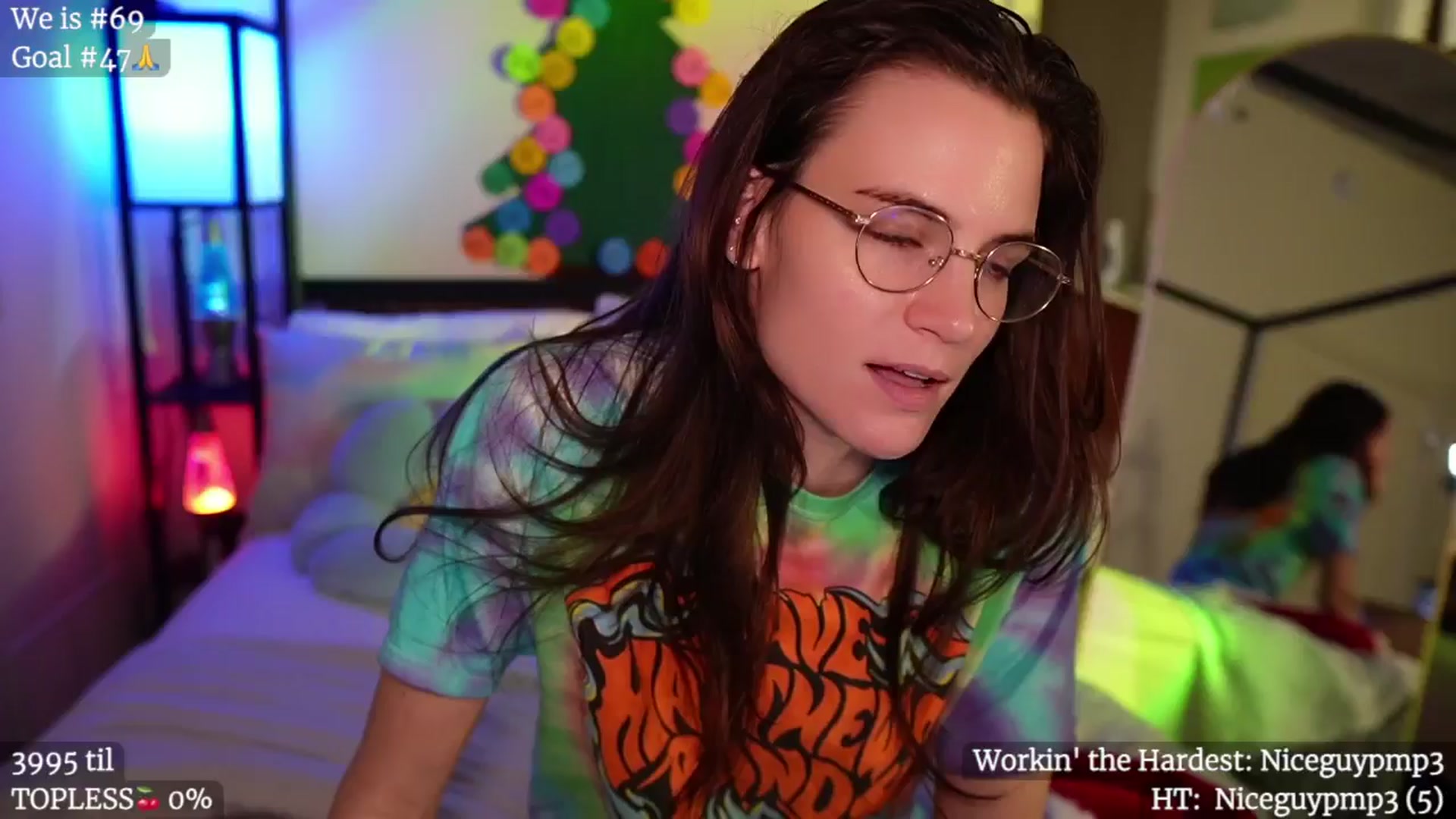 Gallery image thumbnail from Gia_Hill's myfreecams stream on, 12/18/2024, 24:01 image 2 of 20