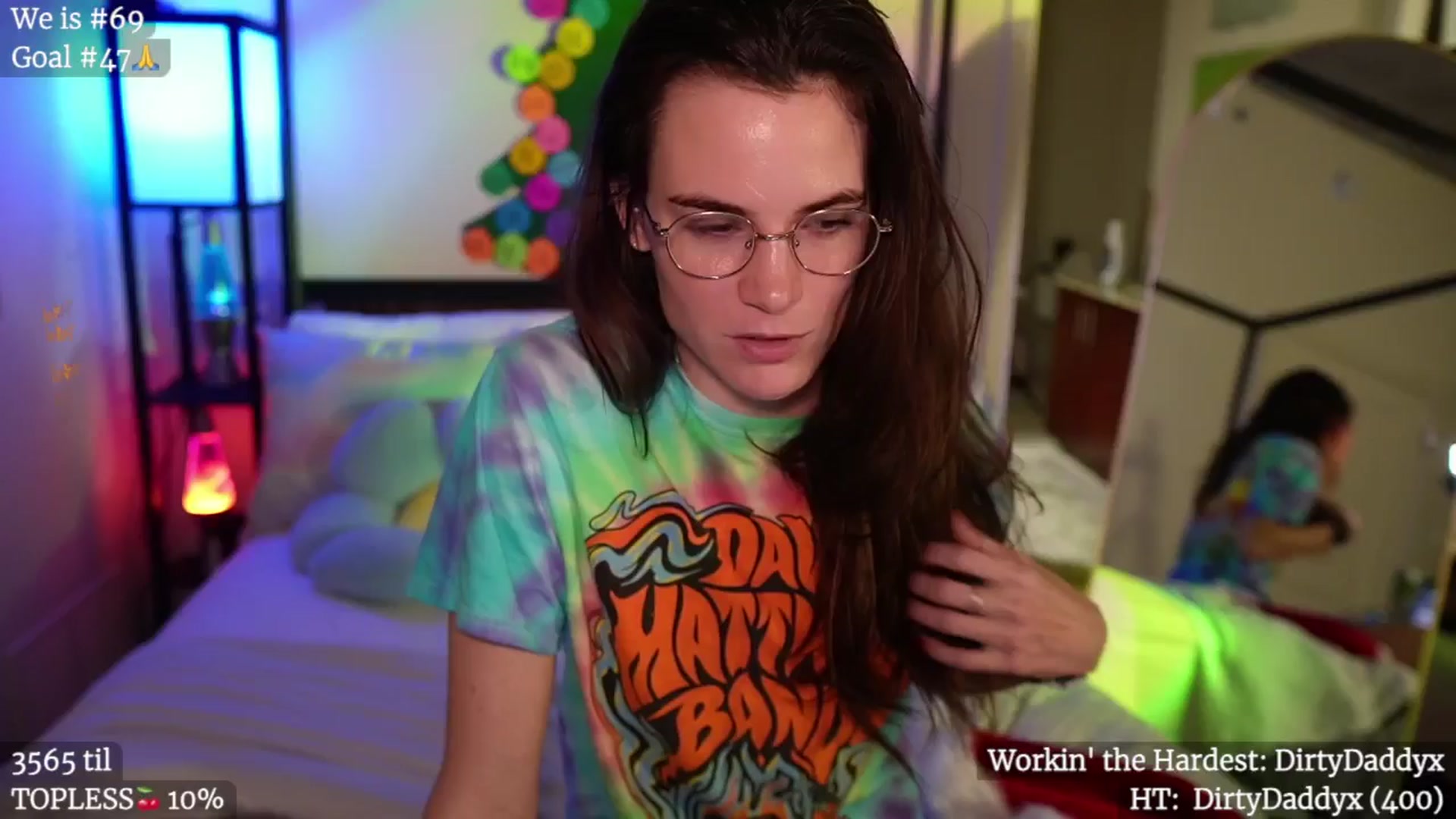 Gallery image thumbnail from Gia_Hill's myfreecams stream on, 12/18/2024, 24:01 image 6 of 20