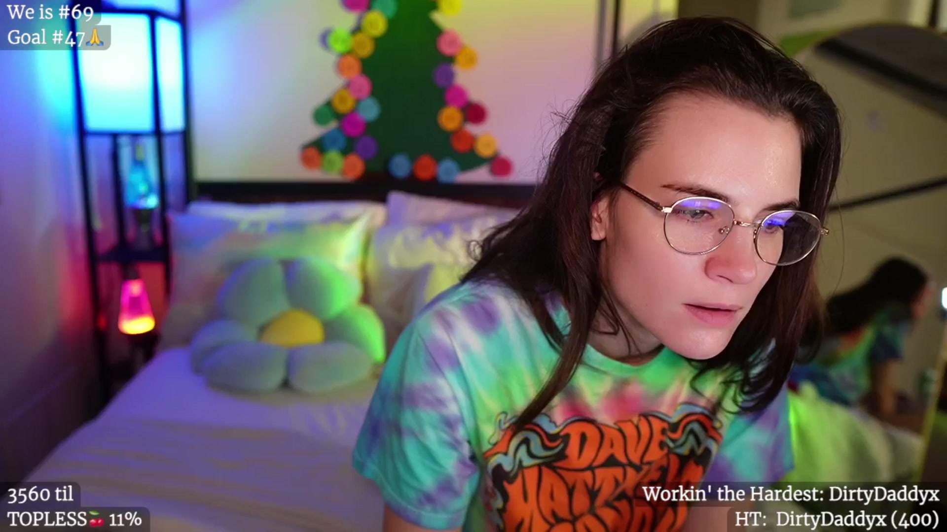 Gallery image thumbnail from Gia_Hill's myfreecams stream on, 12/18/2024, 24:01 image 10 of 20
