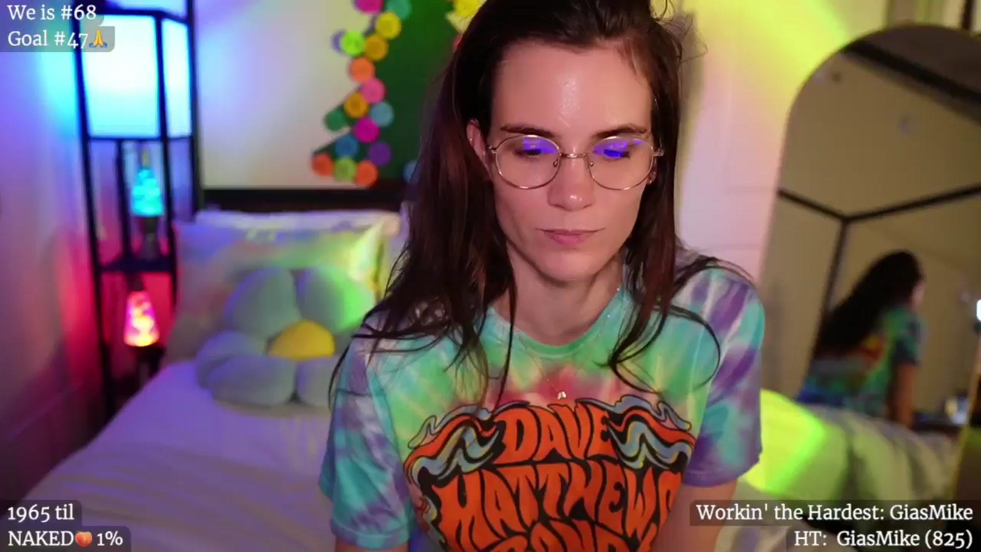 Gallery image thumbnail from Gia_Hill's myfreecams stream on, 12/18/2024, 01:52 image 6 of 20