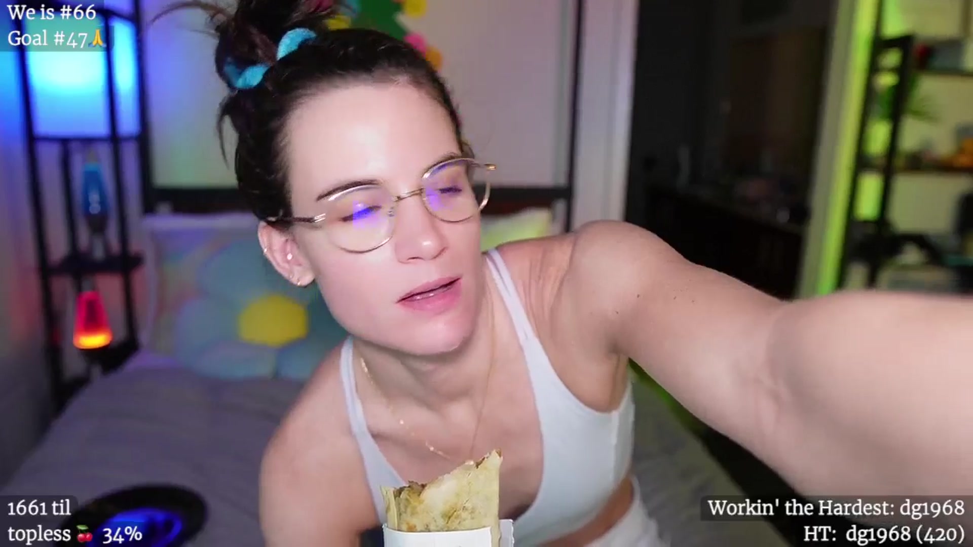 Gallery image thumbnail from Gia_Hill's myfreecams stream on, 12/18/2024, 23:59 image 9 of 20