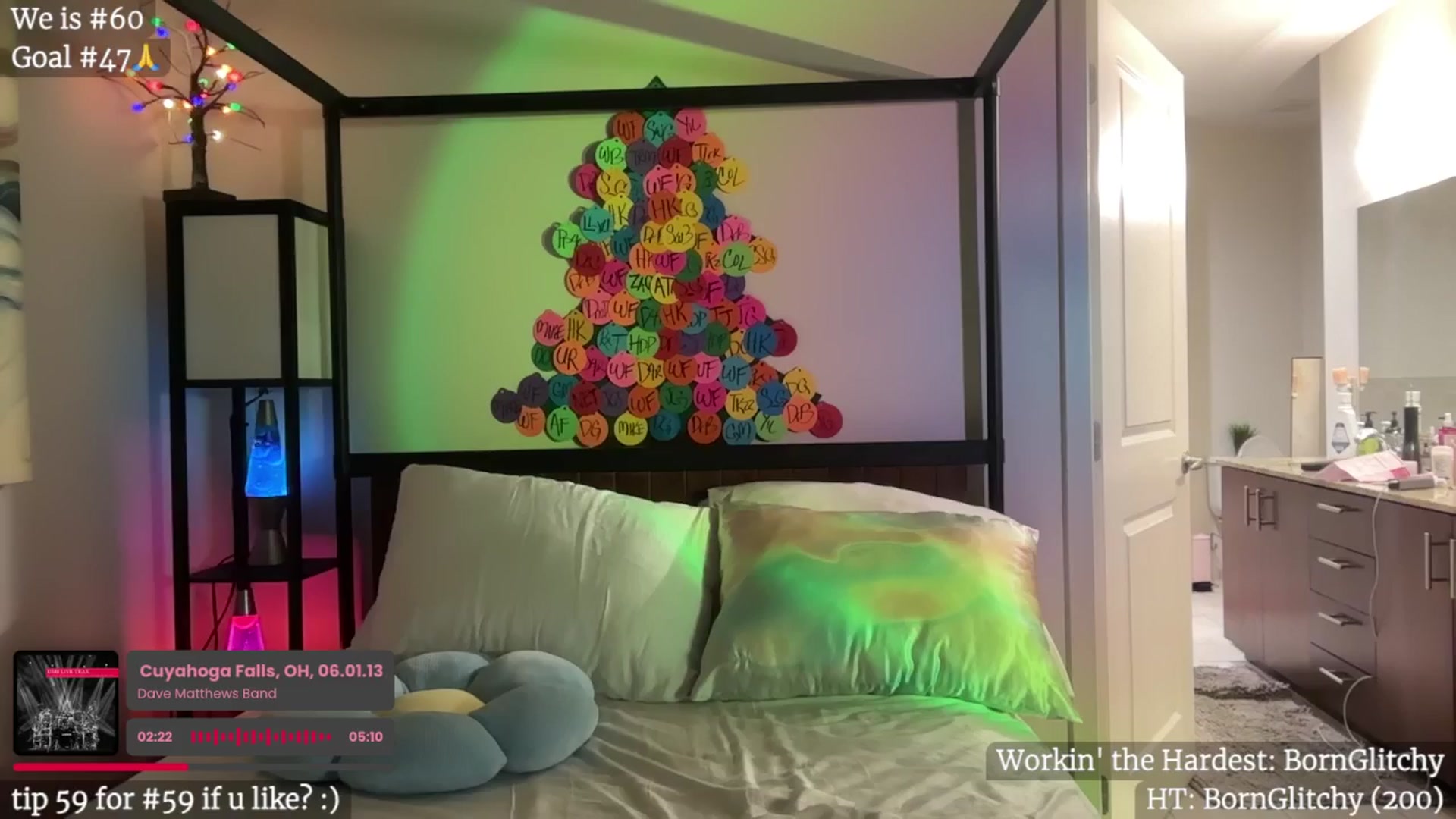 Gallery image thumbnail from Gia_Hill's myfreecams stream on, 12/24/2024, 07:40 image 18 of 20