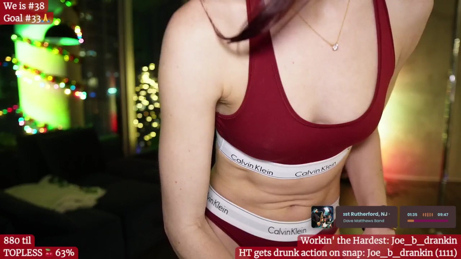 Gallery image thumbnail from Gia_Hill's myfreecams stream on, 12/31/2024, 02:19 image 17 of 20