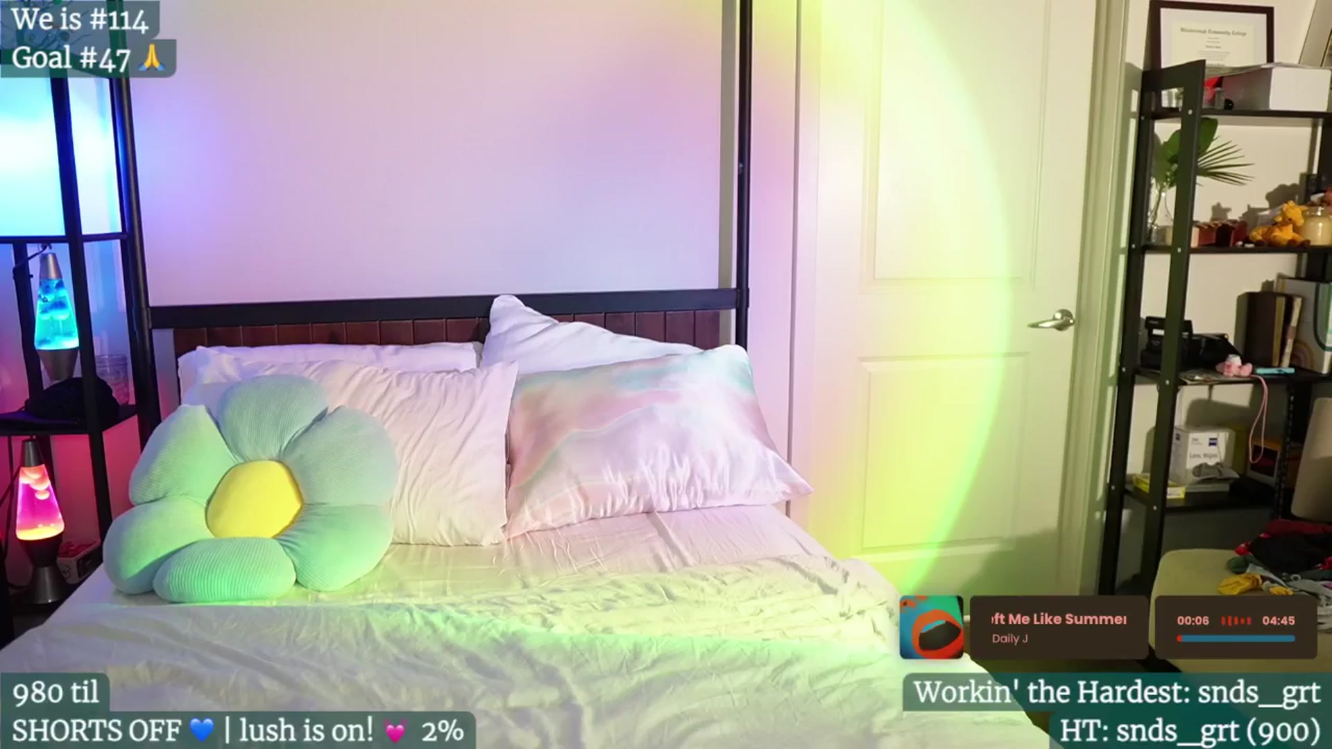 Gallery image thumbnail from Gia_Hill's myfreecams stream on, 01/16/2025, 04:52 image 8 of 20