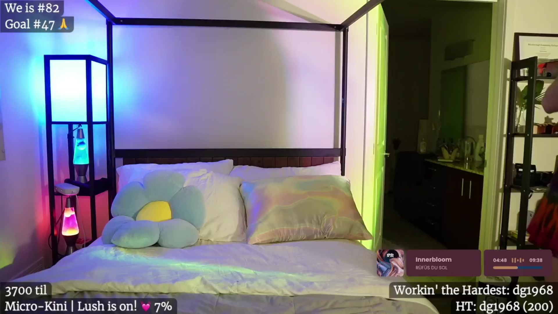 Gallery image thumbnail from Gia_Hill's myfreecams stream on, 01/19/2025, 05:20 image 3 of 20