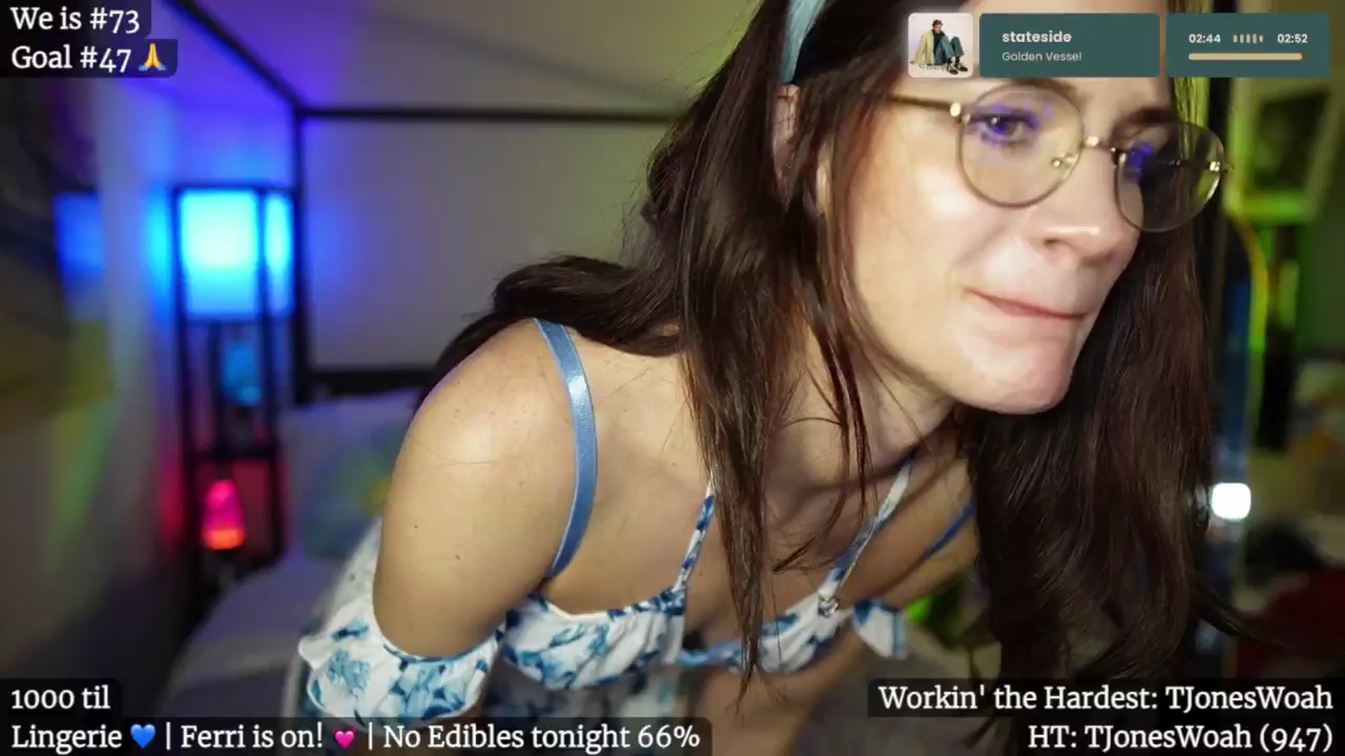 Gallery image thumbnail from Gia_Hill's myfreecams stream on, 01/19/2025, 23:48 image 16 of 20