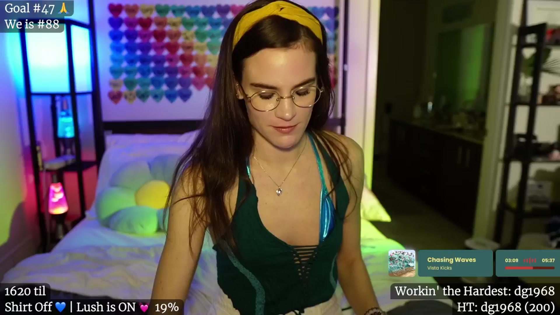 Gallery image thumbnail from Gia_Hill's myfreecams stream on, 02/18/2025, 03:37 image 2 of 20