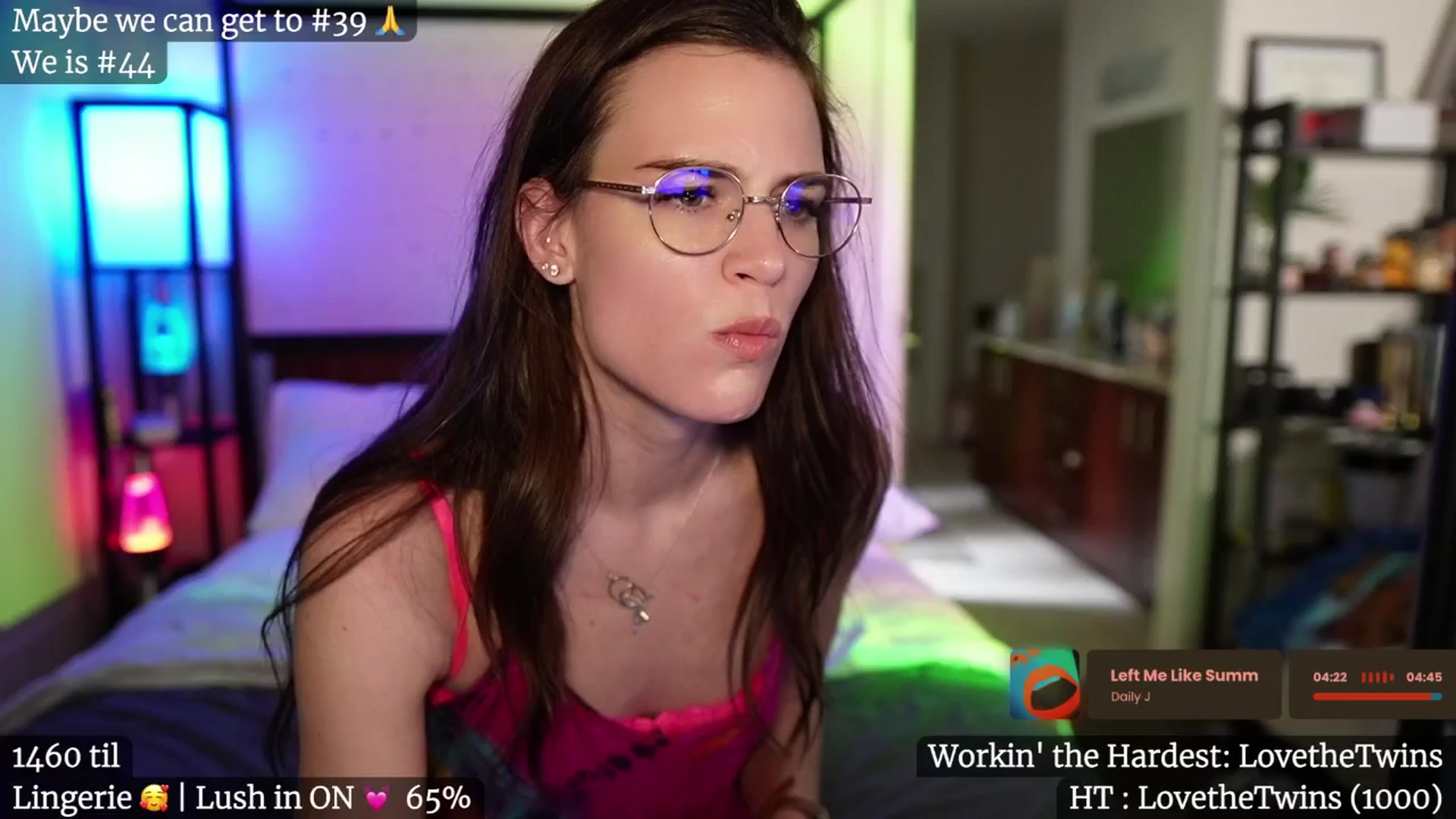 Gallery image thumbnail from Gia_Hill's myfreecams stream on, 03/01/2025, 08:17 image 3 of 20