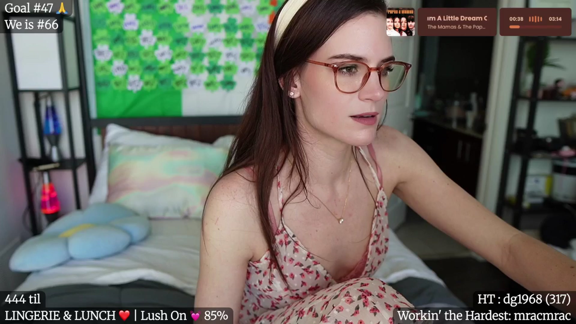 Gallery image thumbnail from Gia_Hill's myfreecams stream on, 03/14/2025, 24:38 image 10 of 20