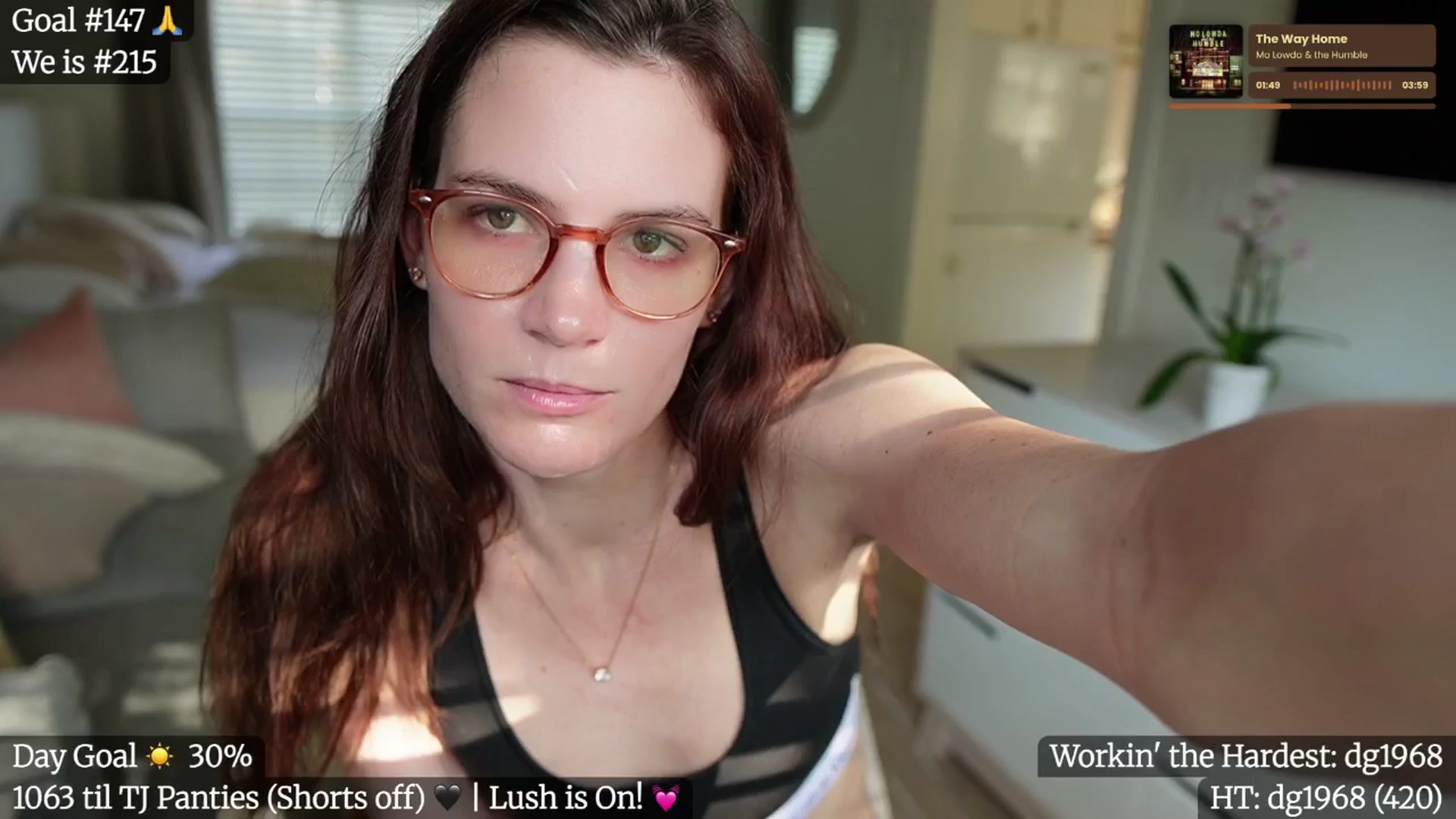 Gallery image thumbnail from Gia_Hill's myfreecams stream on, 04/15/2025, 21:17 image 19 of 20
