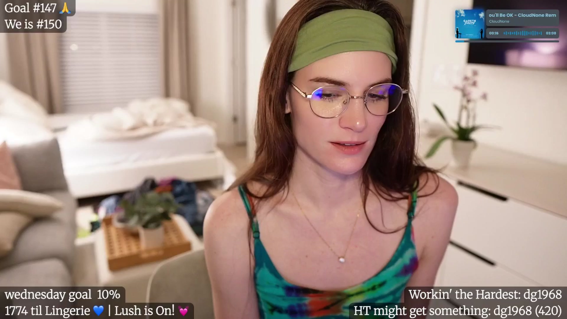 Gallery image thumbnail from Gia_Hill's myfreecams stream on, 04/17/2025, 02:07 image 9 of 20