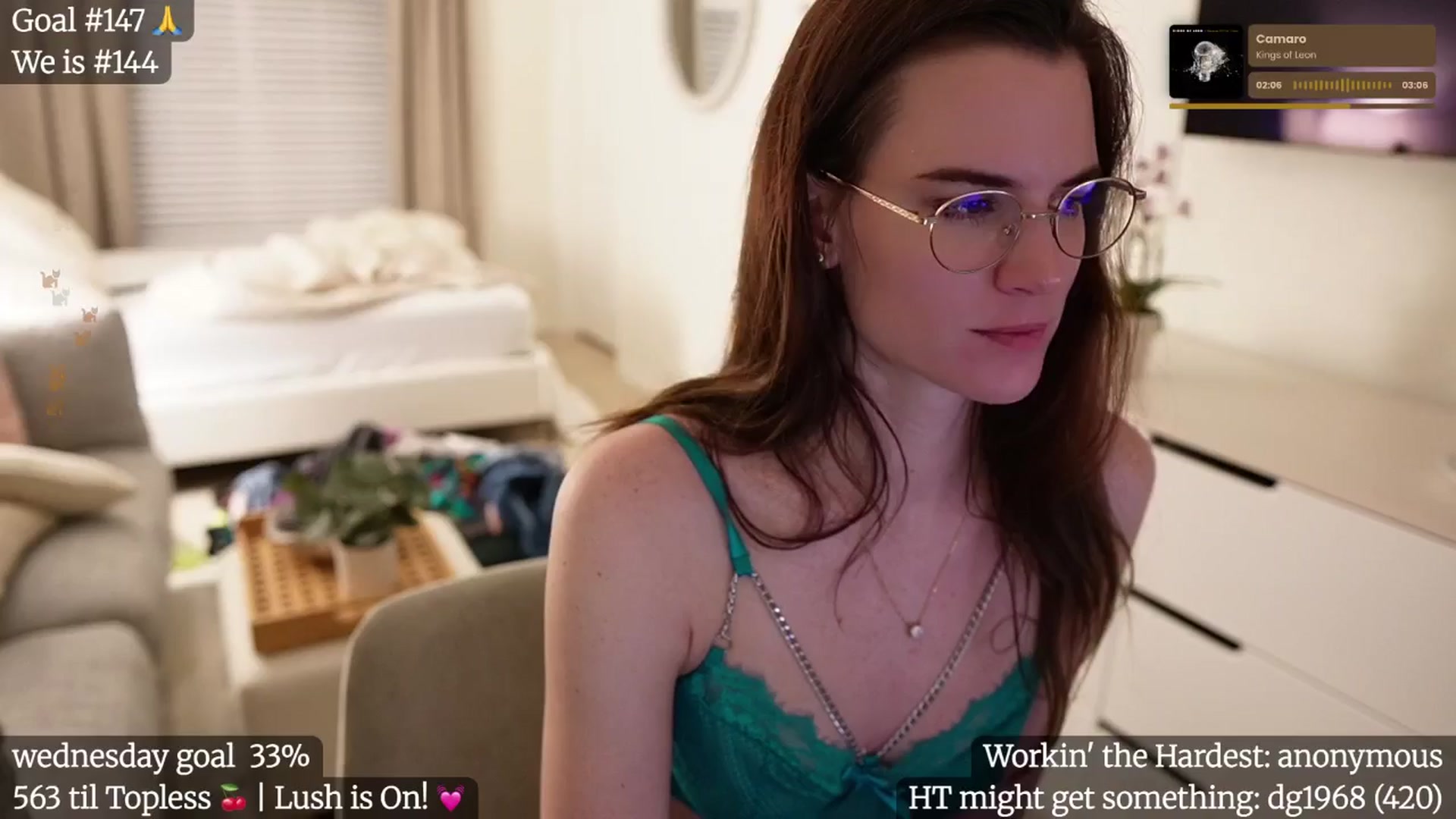 Gallery image thumbnail from Gia_Hill's myfreecams stream on, 04/17/2025, 05:14 image 5 of 20