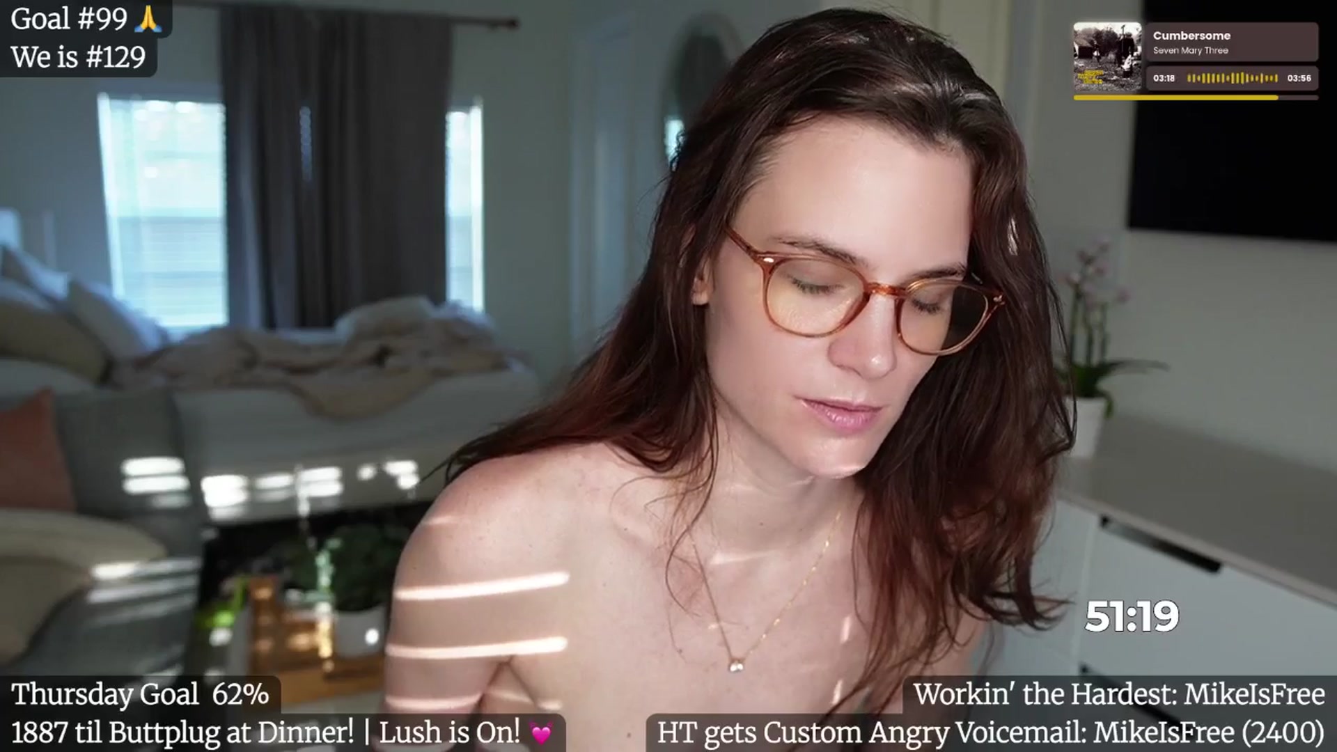 Gallery image thumbnail from Gia_Hill's myfreecams stream on, 04/17/2025, 23:05 image 11 of 20