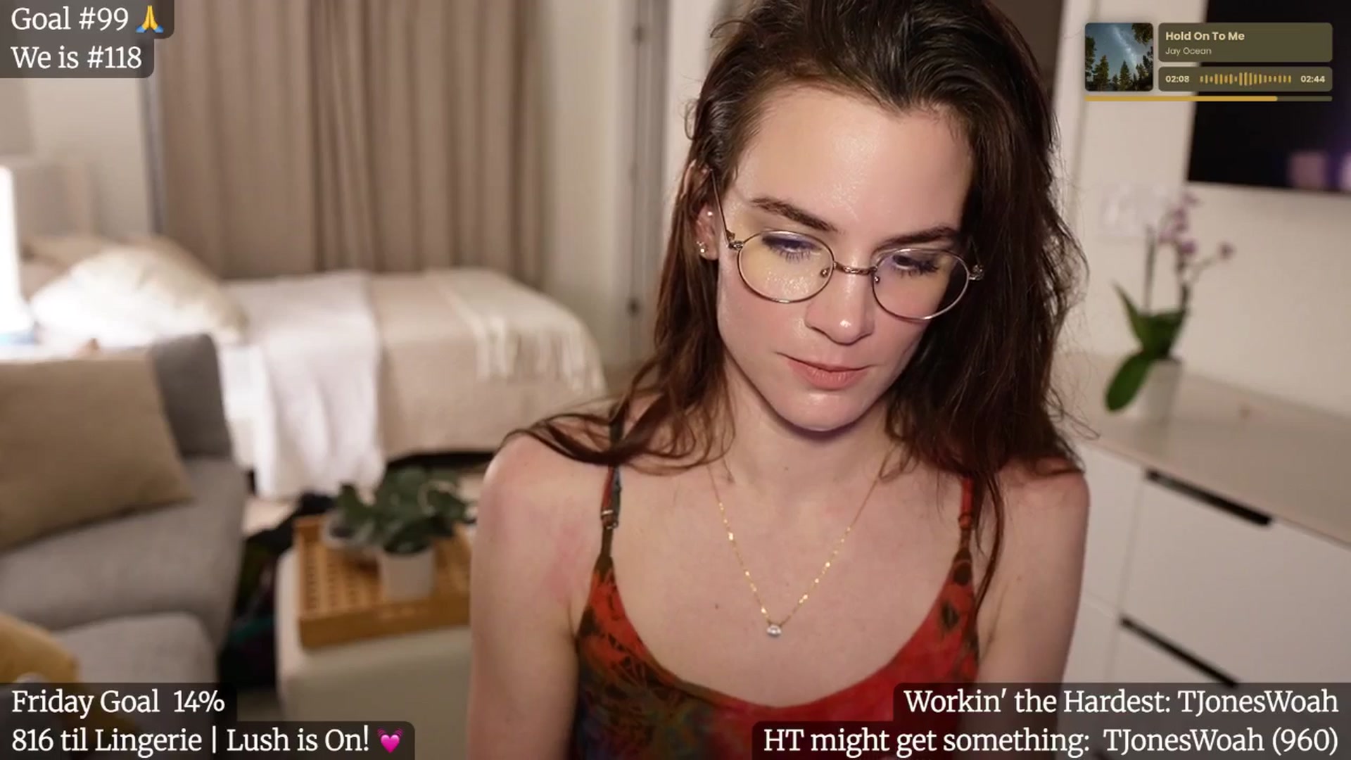Gallery image thumbnail from Gia_Hill's myfreecams stream on, 04/19/2025, 05:47 image 4 of 20
