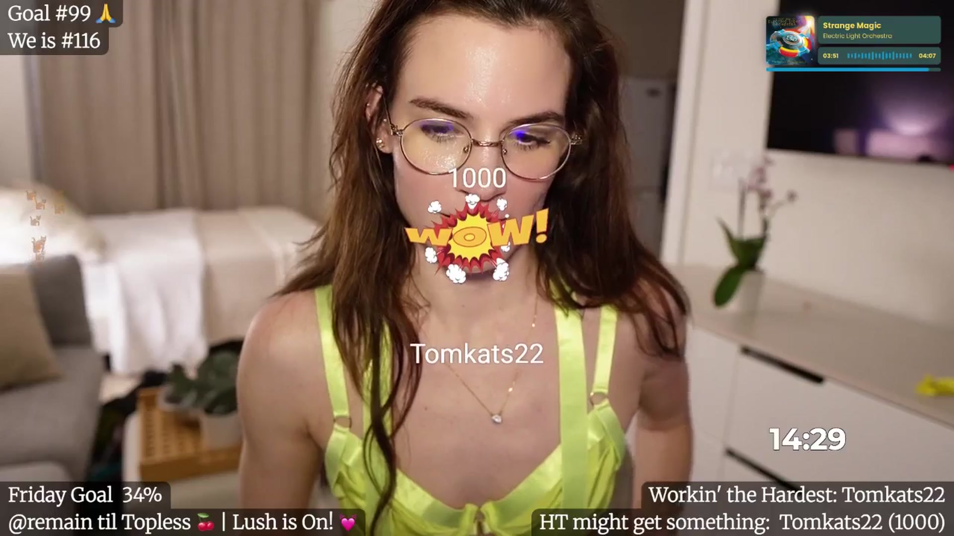 Gallery image thumbnail from Gia_Hill's myfreecams stream on, 04/19/2025, 05:47 image 10 of 20