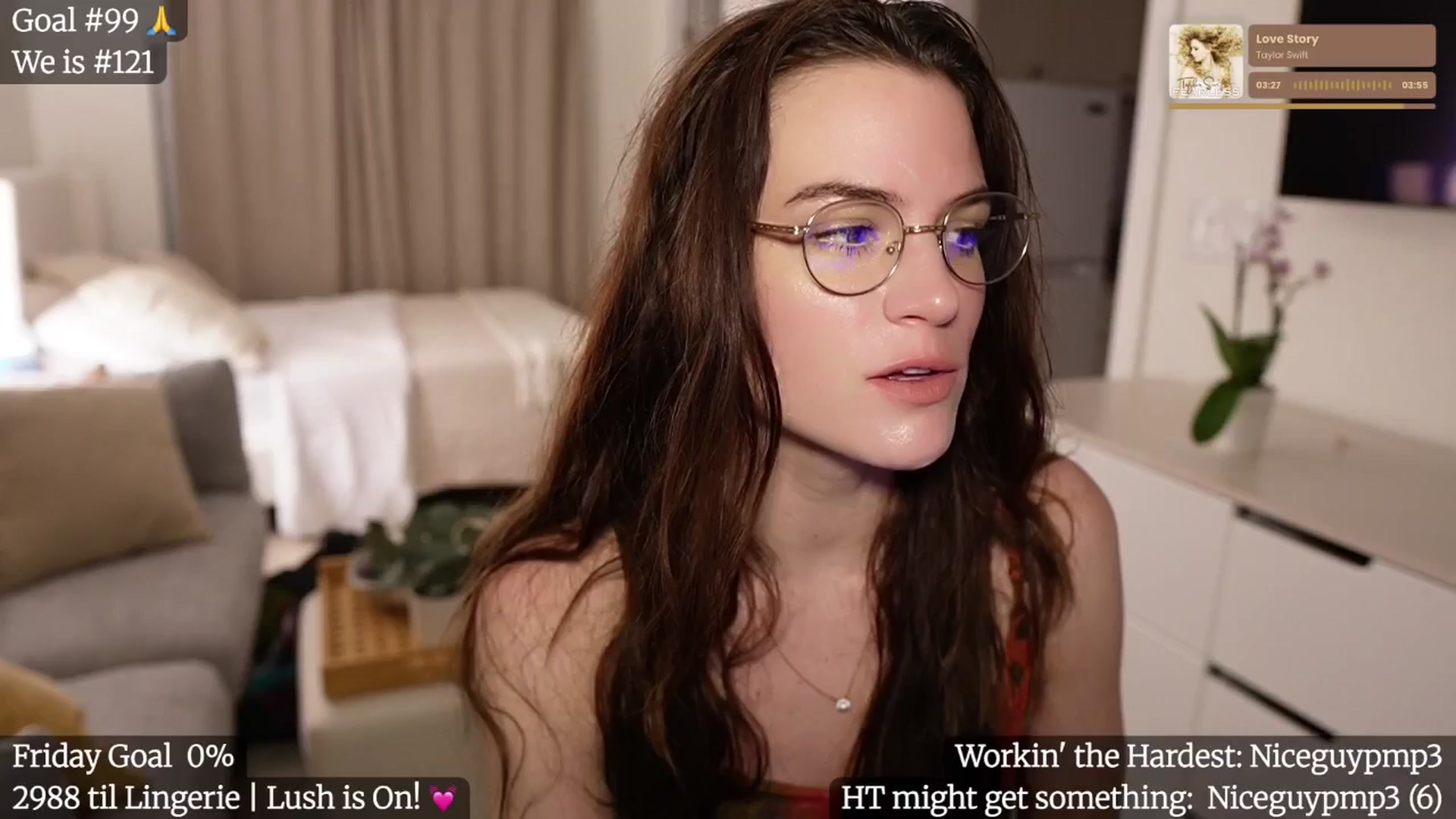 Gallery image thumbnail from Gia_Hill's myfreecams stream on, 04/19/2025, 05:47 image 1 of 20