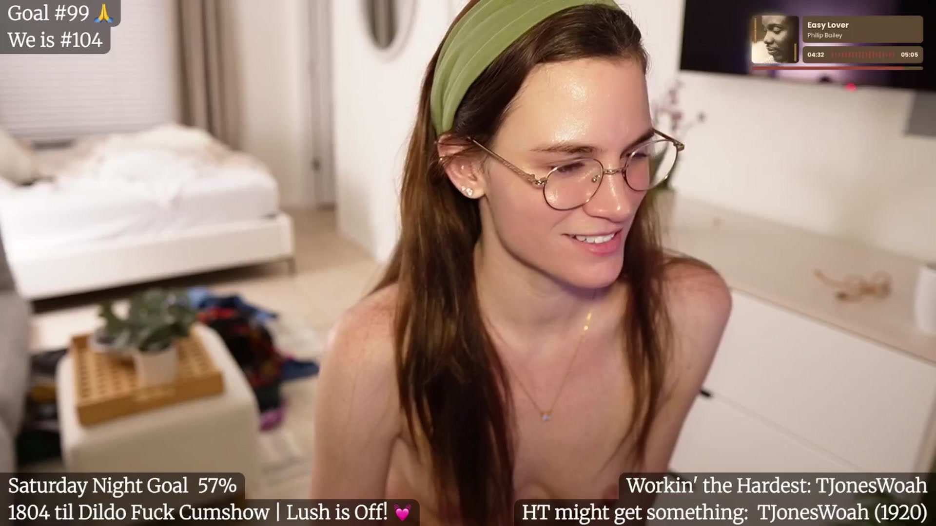 Gallery image thumbnail from Gia_Hill's myfreecams stream on, 04/20/2025, 04:48 image 13 of 20