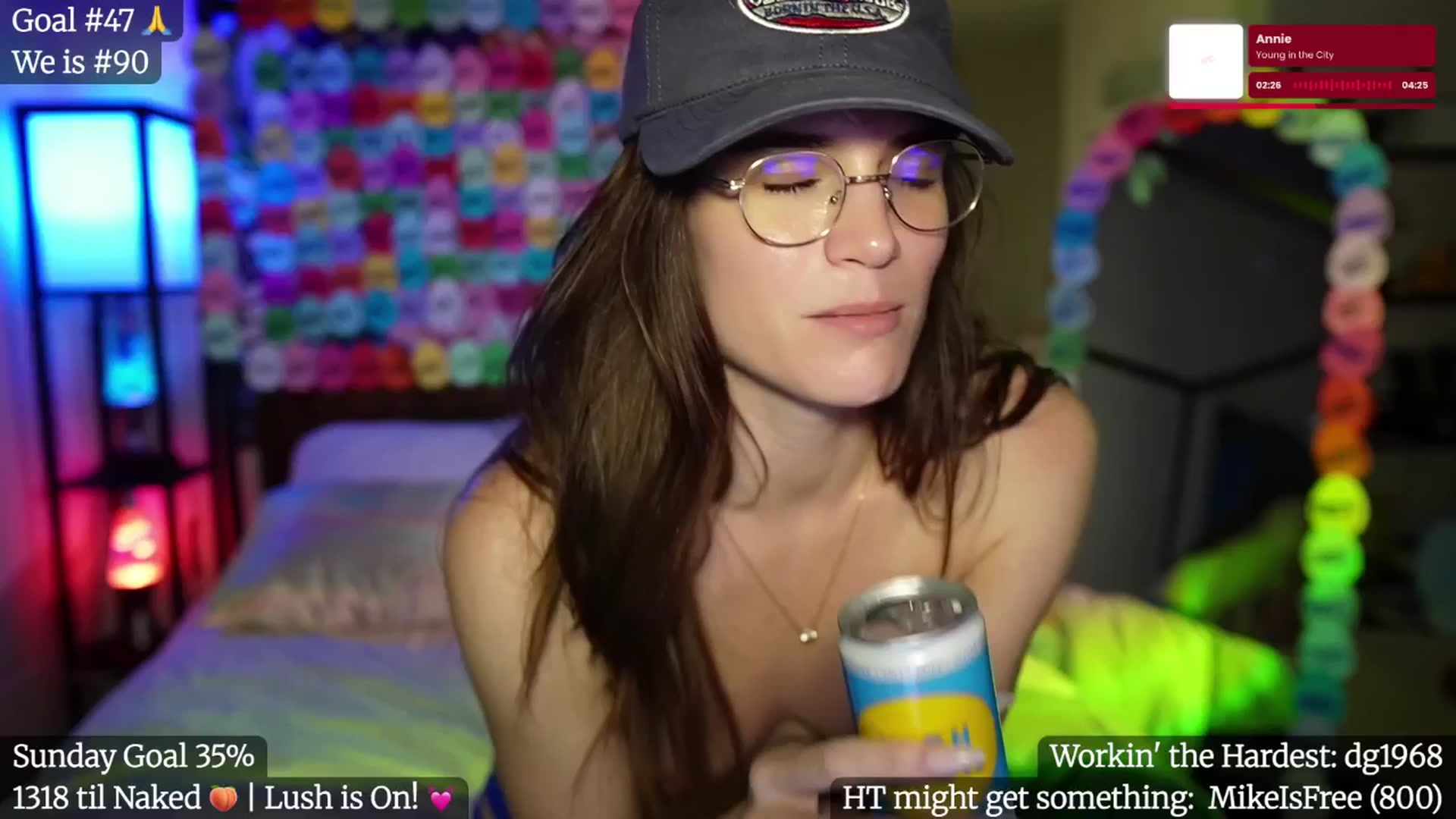 Gallery image thumbnail from Gia_Hill's myfreecams stream on, 04/28/2025, 02:40 image 1 of 20