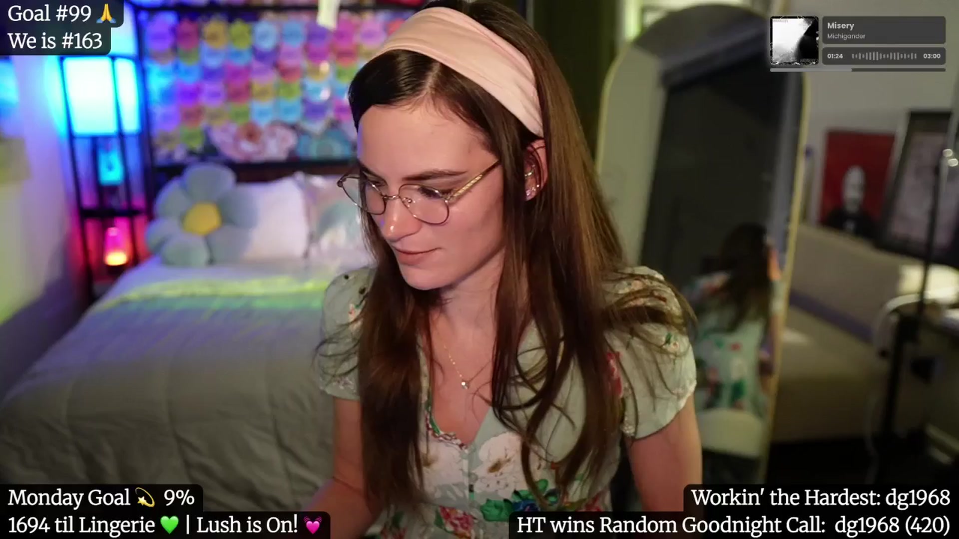 Gallery image thumbnail from Gia_Hill's myfreecams stream on, 05/13/2025, 03:23 image 7 of 20