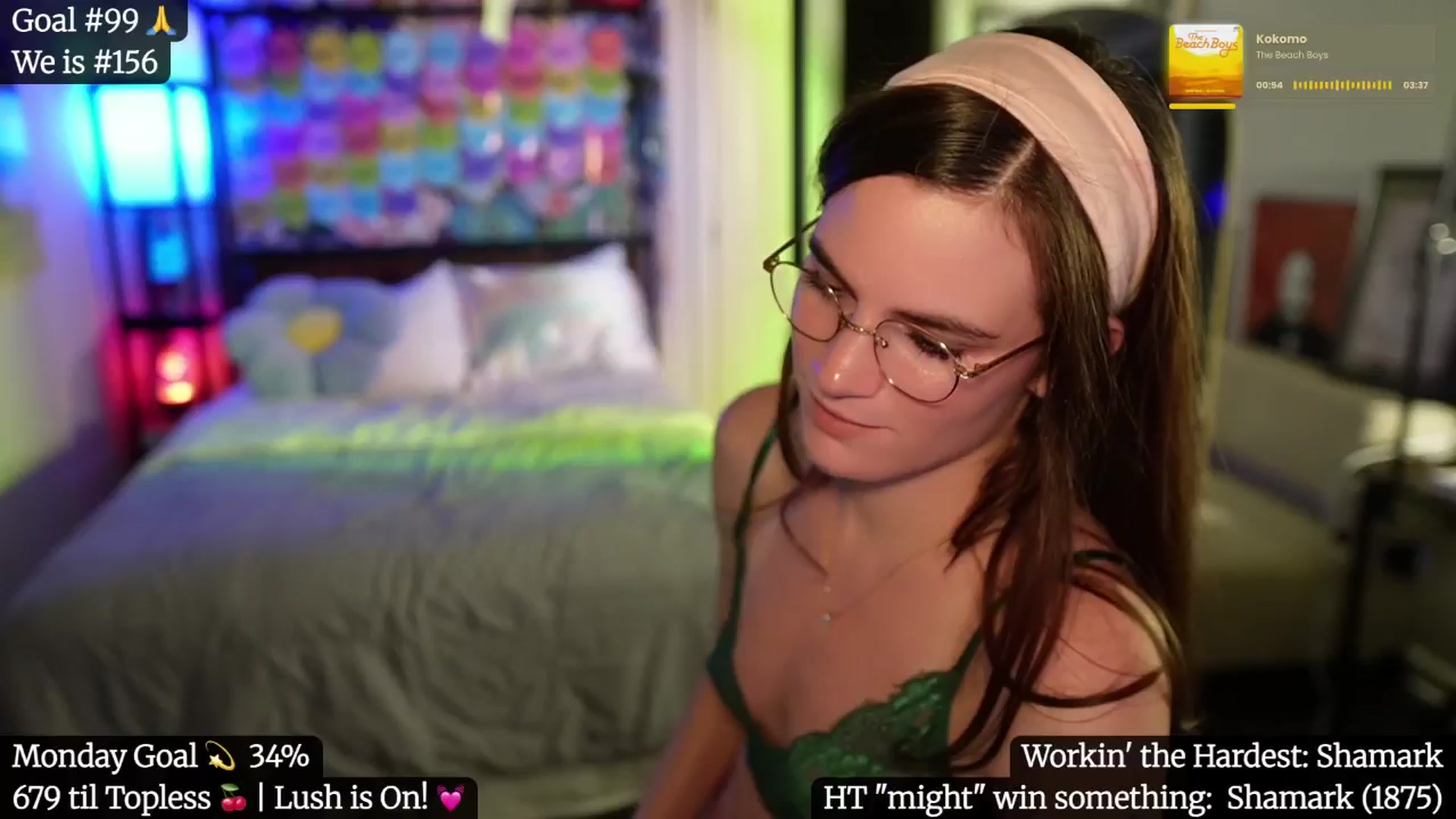 Gallery image thumbnail from Gia_Hill's myfreecams stream on, 05/13/2025, 03:45 image 19 of 20