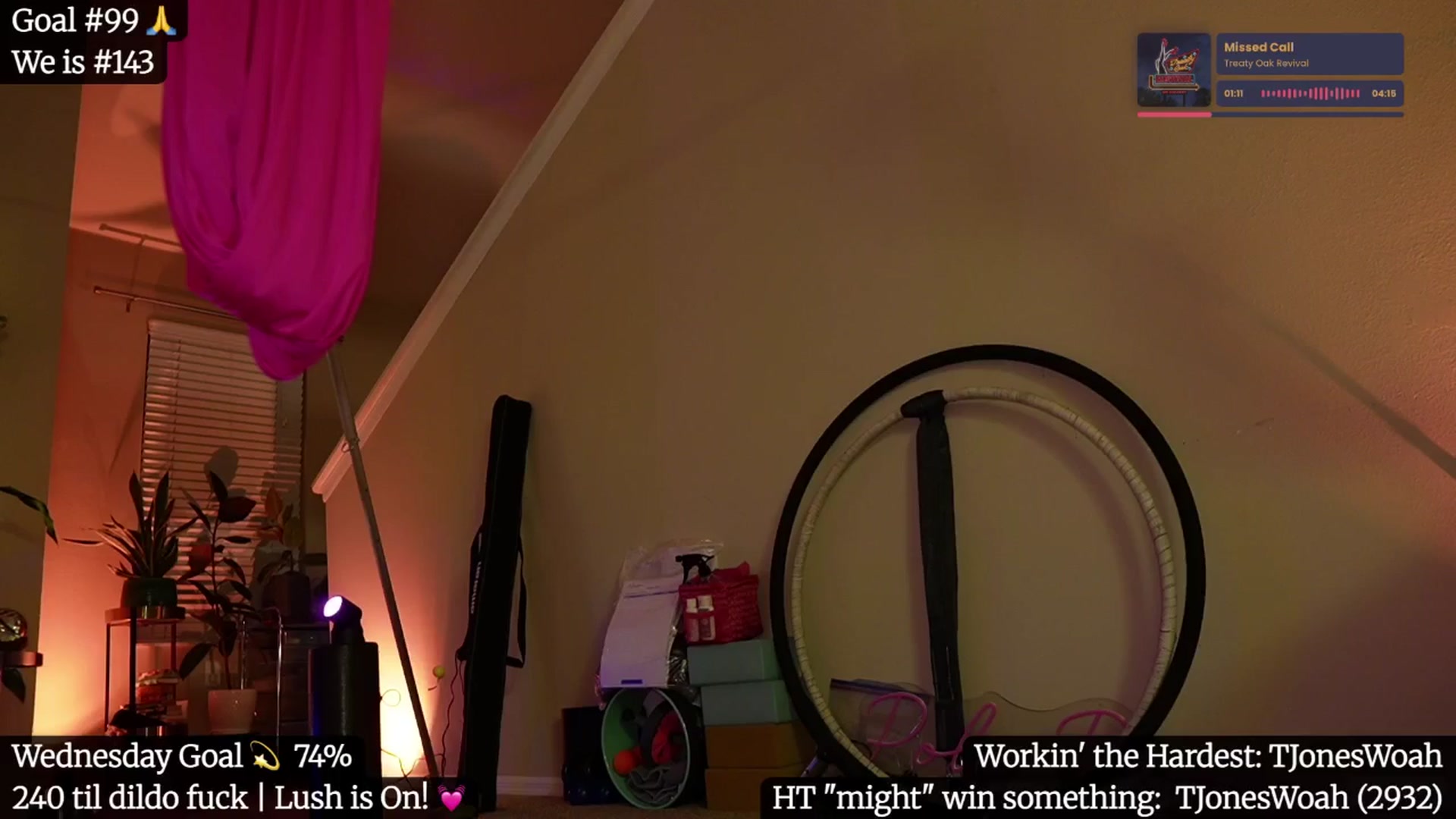 Gallery image thumbnail from Gia_Hill's myfreecams stream on, 05/15/2025, 06:05 image 15 of 20