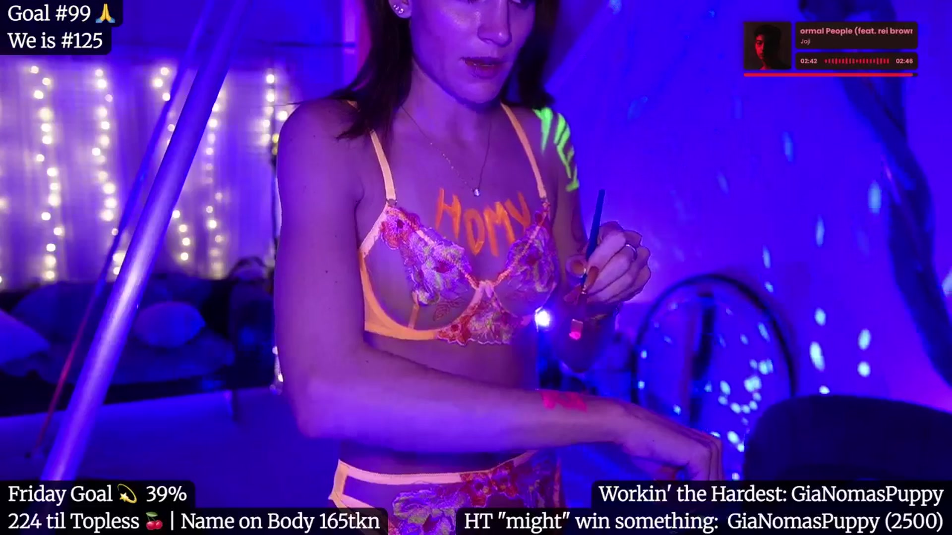 Gallery image thumbnail from Gia_Hill's myfreecams stream on, 05/17/2025, 01:24 image 19 of 20
