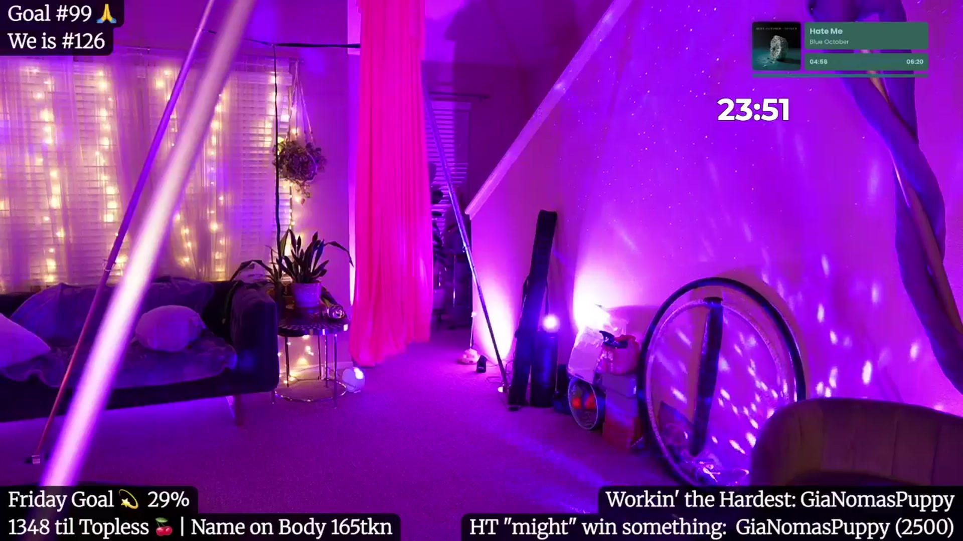 Gallery image thumbnail from Gia_Hill's myfreecams stream on, 05/17/2025, 01:24 image 10 of 20