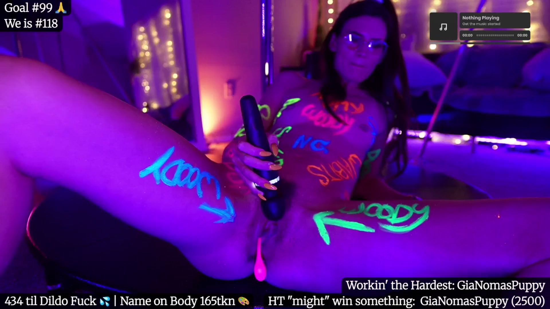 Gallery image thumbnail from Gia_Hill's myfreecams stream on, 05/17/2025, 05:19 image 18 of 20