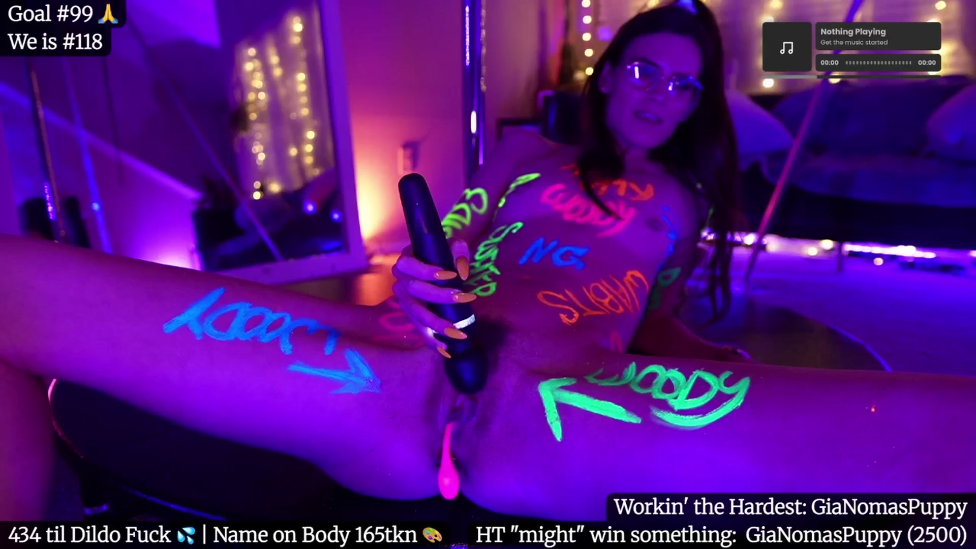 Gallery image thumbnail from Gia_Hill's myfreecams stream on, 05/17/2025, 05:19 image 19 of 20