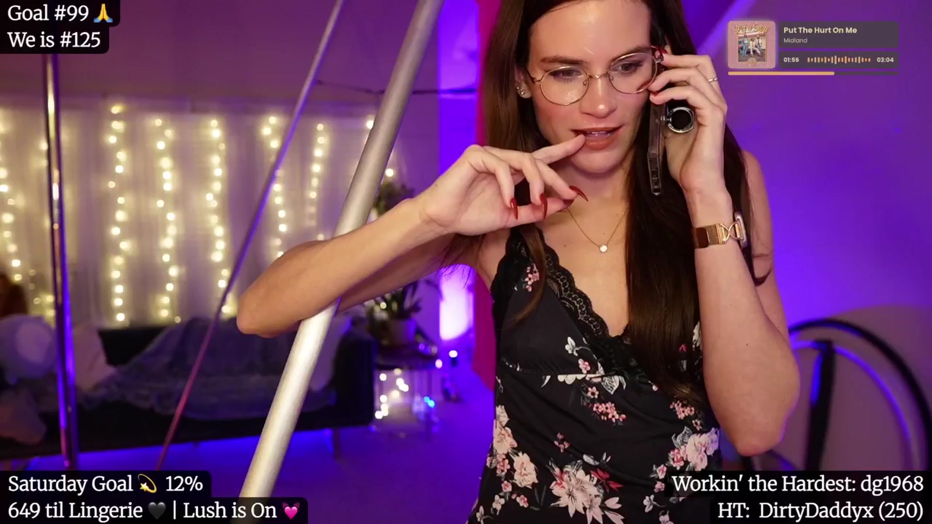 Gallery image thumbnail from Gia_Hill's myfreecams stream on, 05/18/2025, 03:36 image 3 of 20