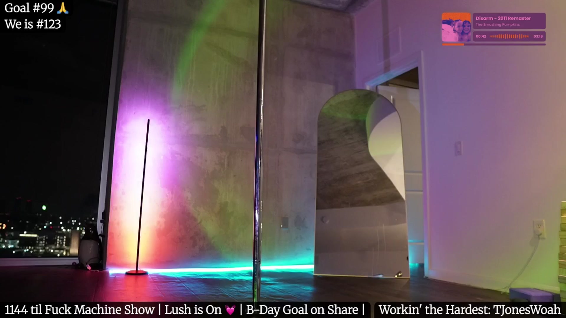 Gallery image thumbnail from Gia_Hill's myfreecams stream on, 05/22/2025, 04:32 image 14 of 20